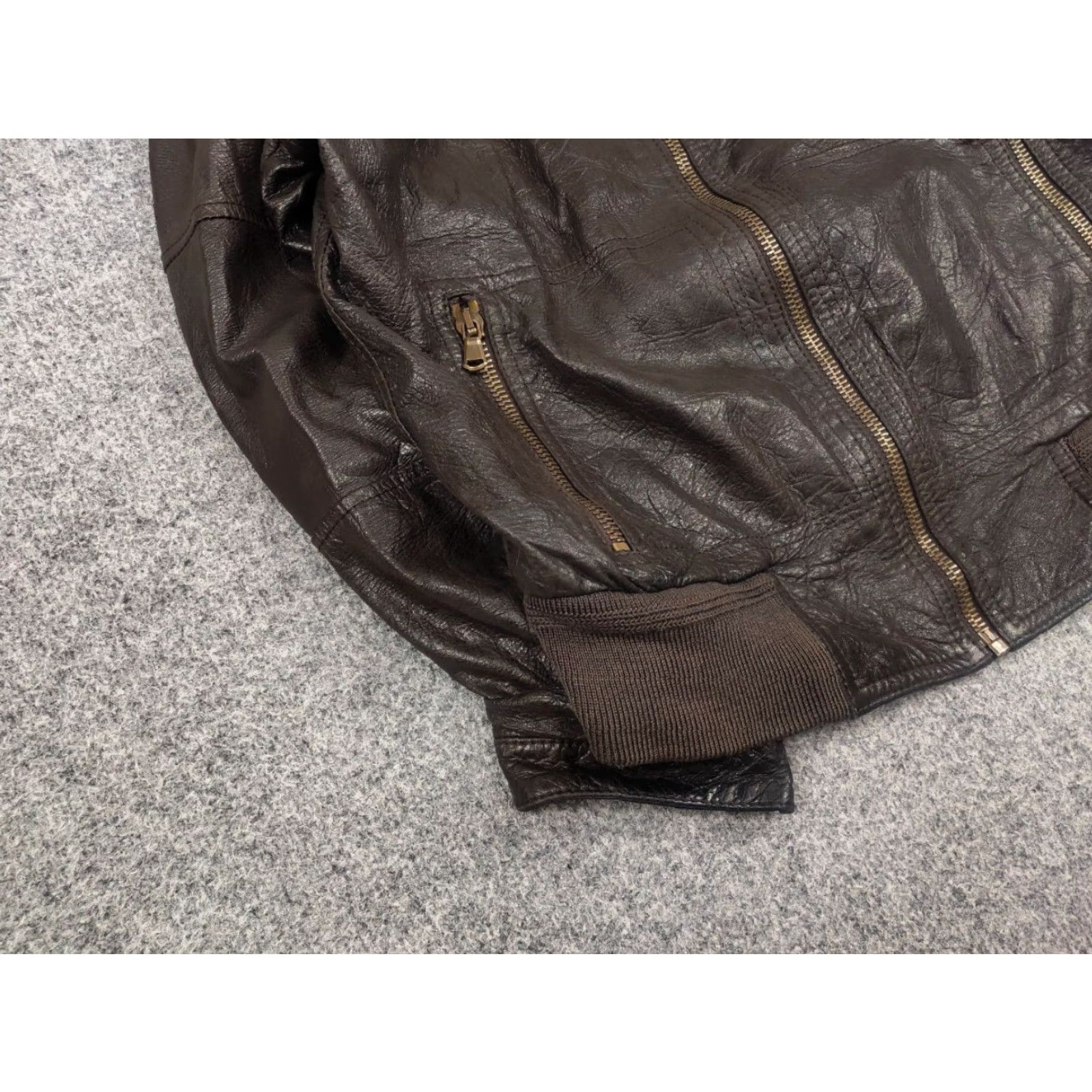 Brian Dales VINTAGE Brian Dales Dark Brown leather Zip Pocket Jacket Size US M / EU 48-50 / 2 - 7 Thumbnail