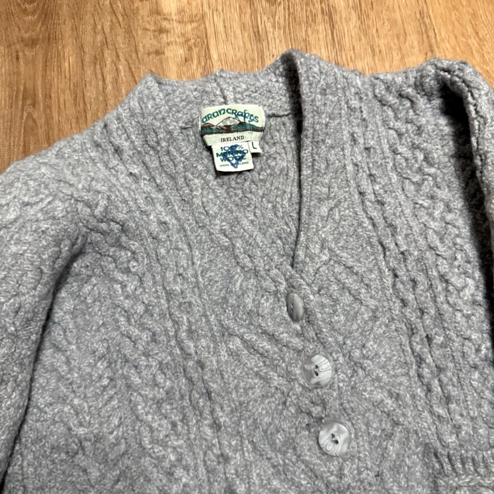 Vintage VINTAGE Aran Crafts Cardigan Sweater Button Down Pockets Gray Size L Women Merino Wool Down Knit Chunky Irland Regular Size M / US 6-8 / IT 42-44 - 6 Thumbnail