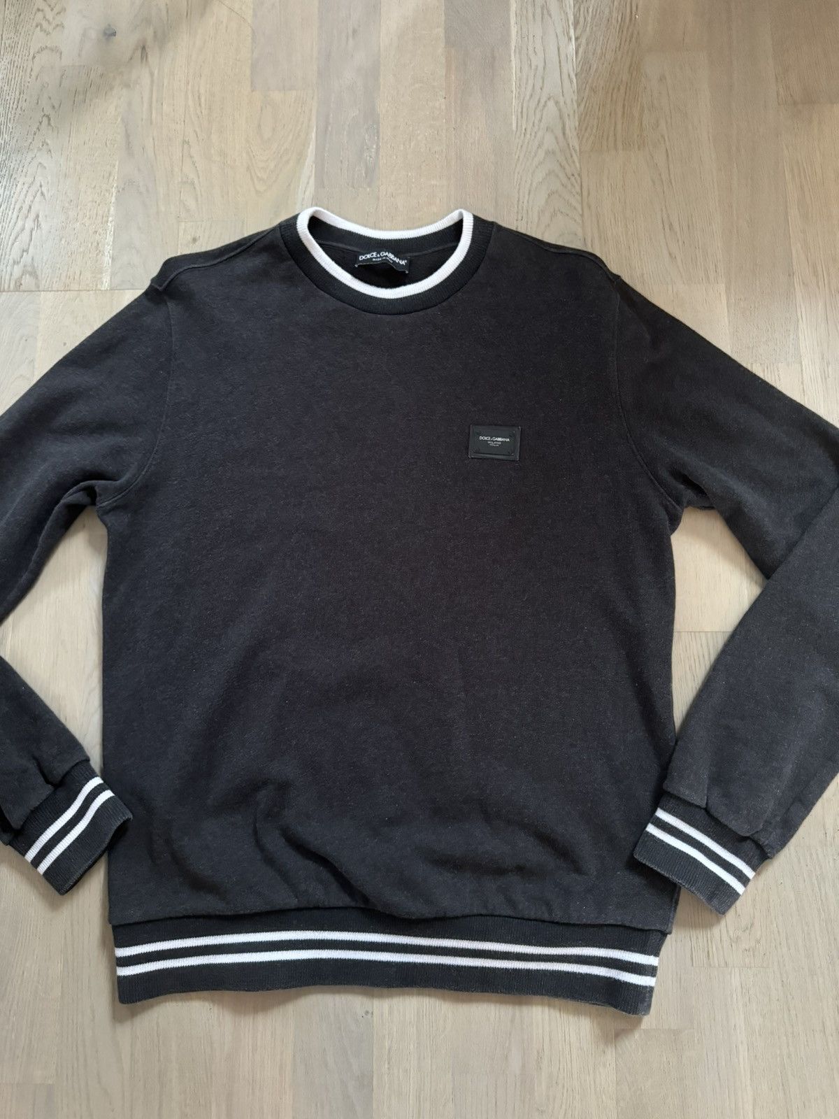 Dolce & Gabbana DOLCE AND GABBANA sweatshirt SEE FOTOS FOR TAPE MEASUREMENT Size US L / EU 52-54 / 3 - 3 Thumbnail