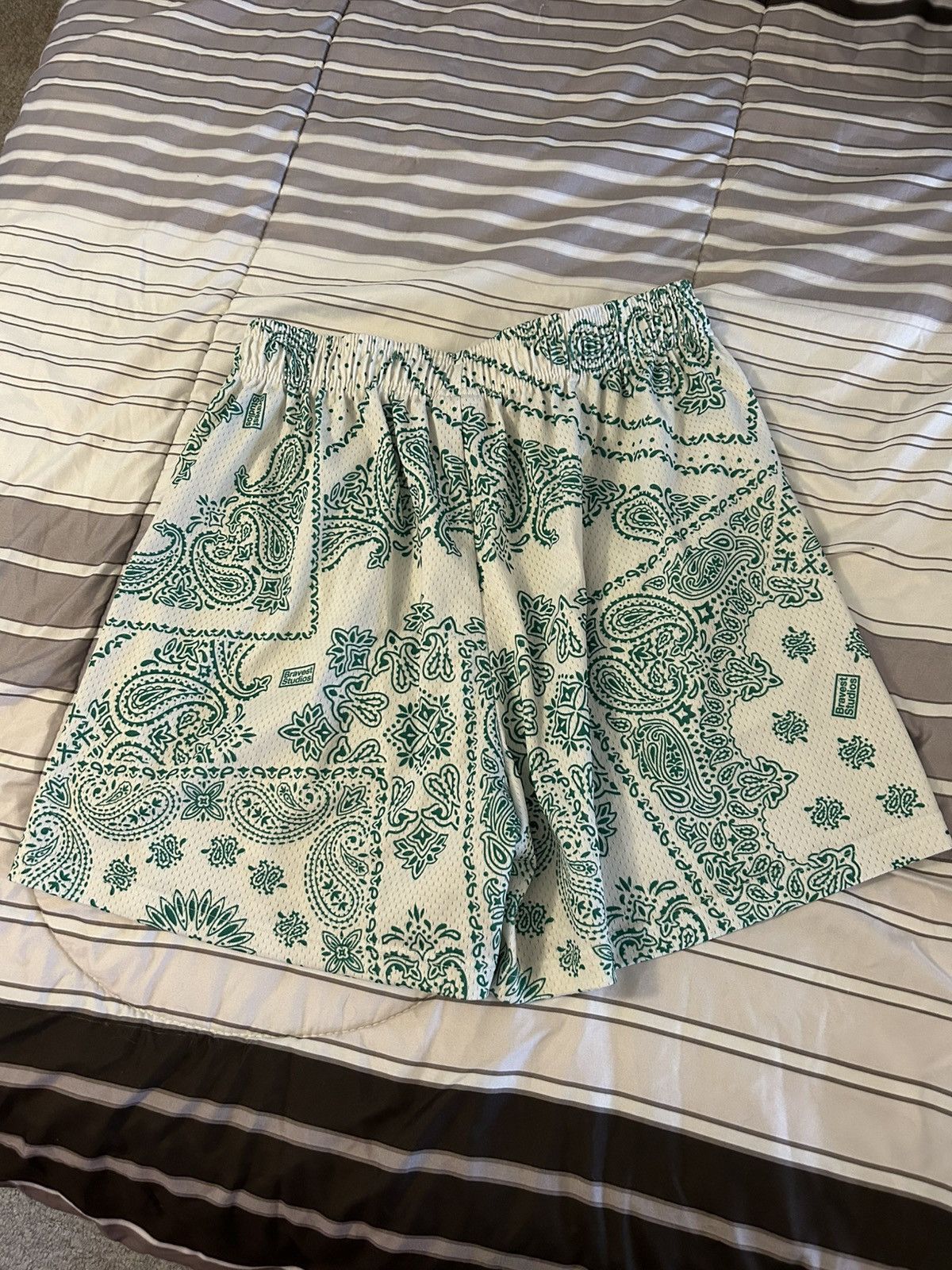 Bravest Studios Bravest Studios Paisley Shorts Size US 42 / EU 58 - 2 Thumbnail