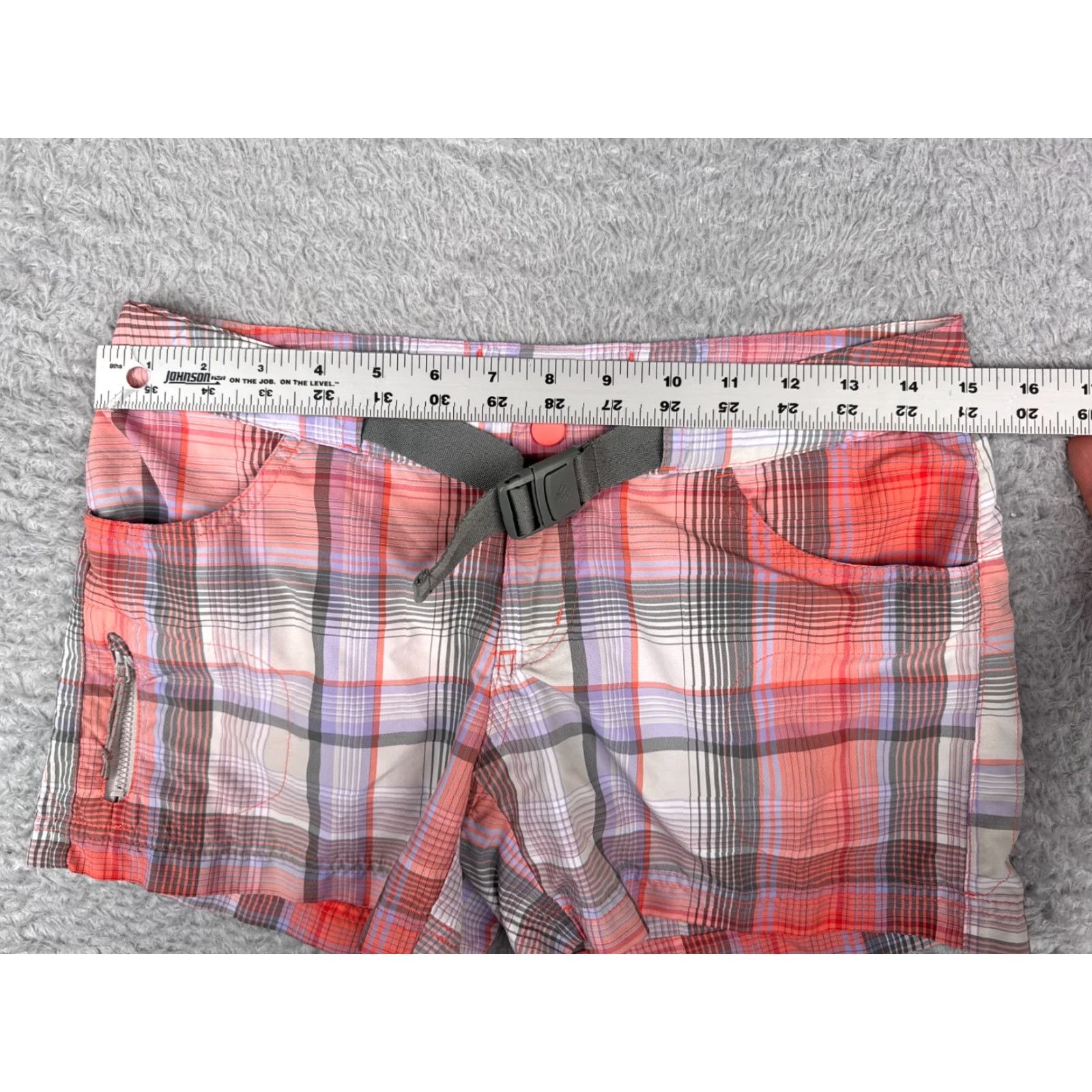 Vintage Columbia Shorts 2 Pink Plaid Belted Cargo 100% Nylon Hiking Activewear Casual Travel Womens Size 26" / US 2 / IT 38 - 4 Thumbnail