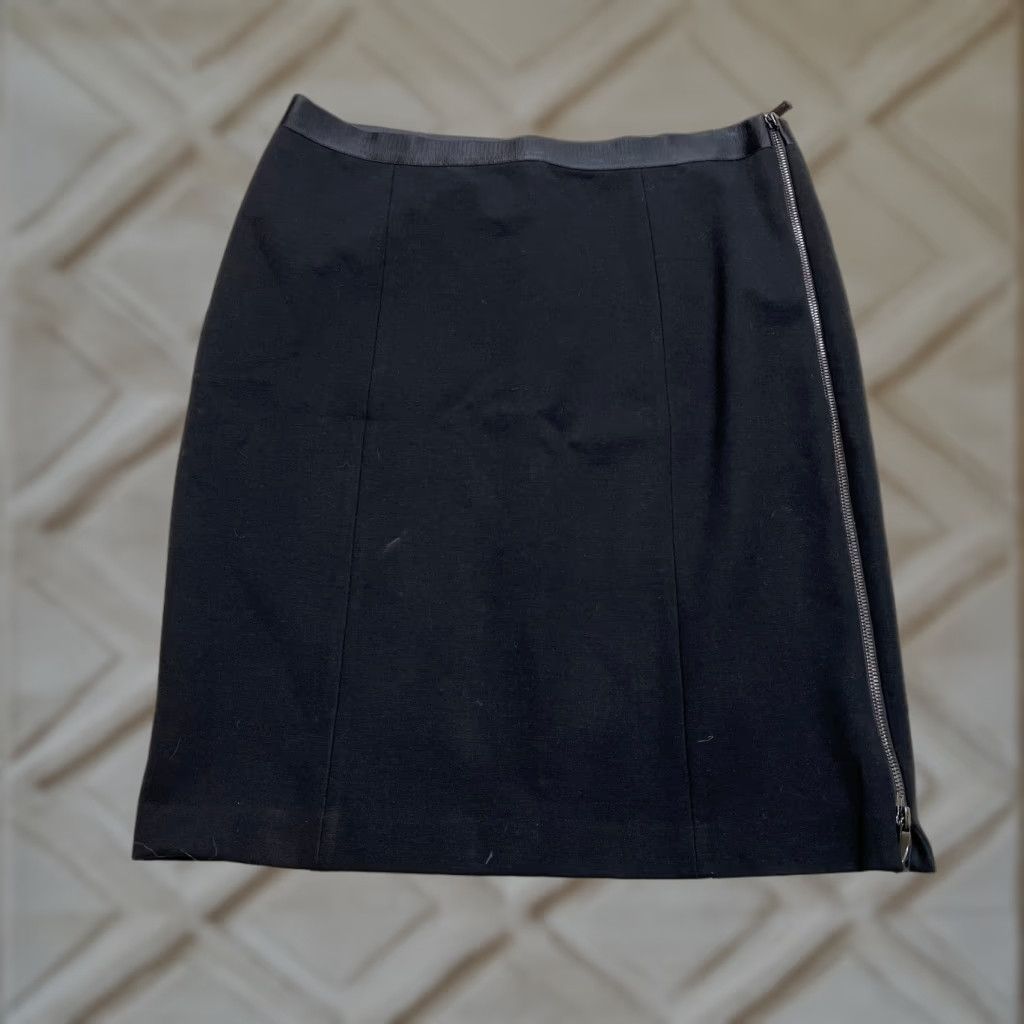 Elie Tahari Elie Tahari Skirt Womens 10 Black Full Zip Stretch Rayon Solid Pencil Straight Size 32" / US 10 / IT 46 - 1 Thumbnail