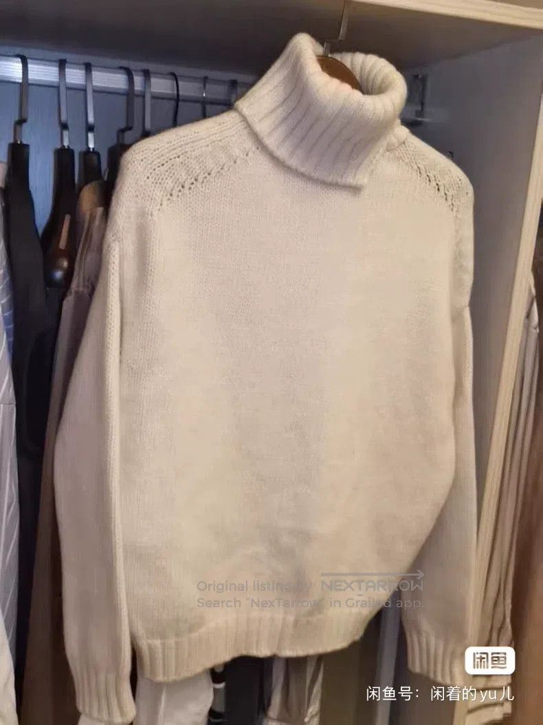 Loro Piana Loro Piana Cashmere sweater with a high collar Size S / US 4 / IT 40 - 1 Thumbnail