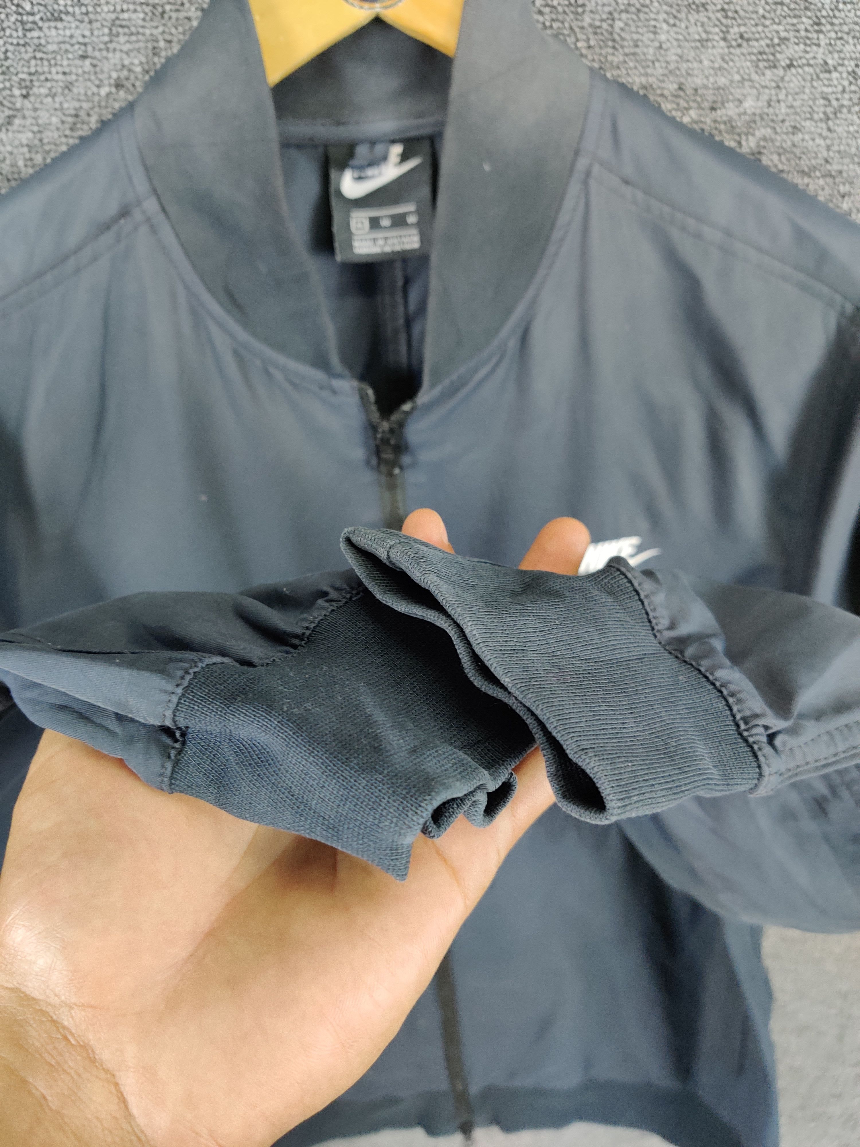 Nike Vintage Nike Zipper Light Jacket Size US XL / EU 56 / 4 - 8 Thumbnail