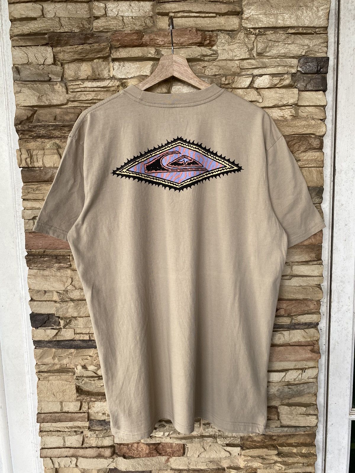 Quiksilver Quiksilver Backhit Logo Surfing Tees y2k billabong vintage Size US L / EU 52-54 / 3 - 1 Thumbnail
