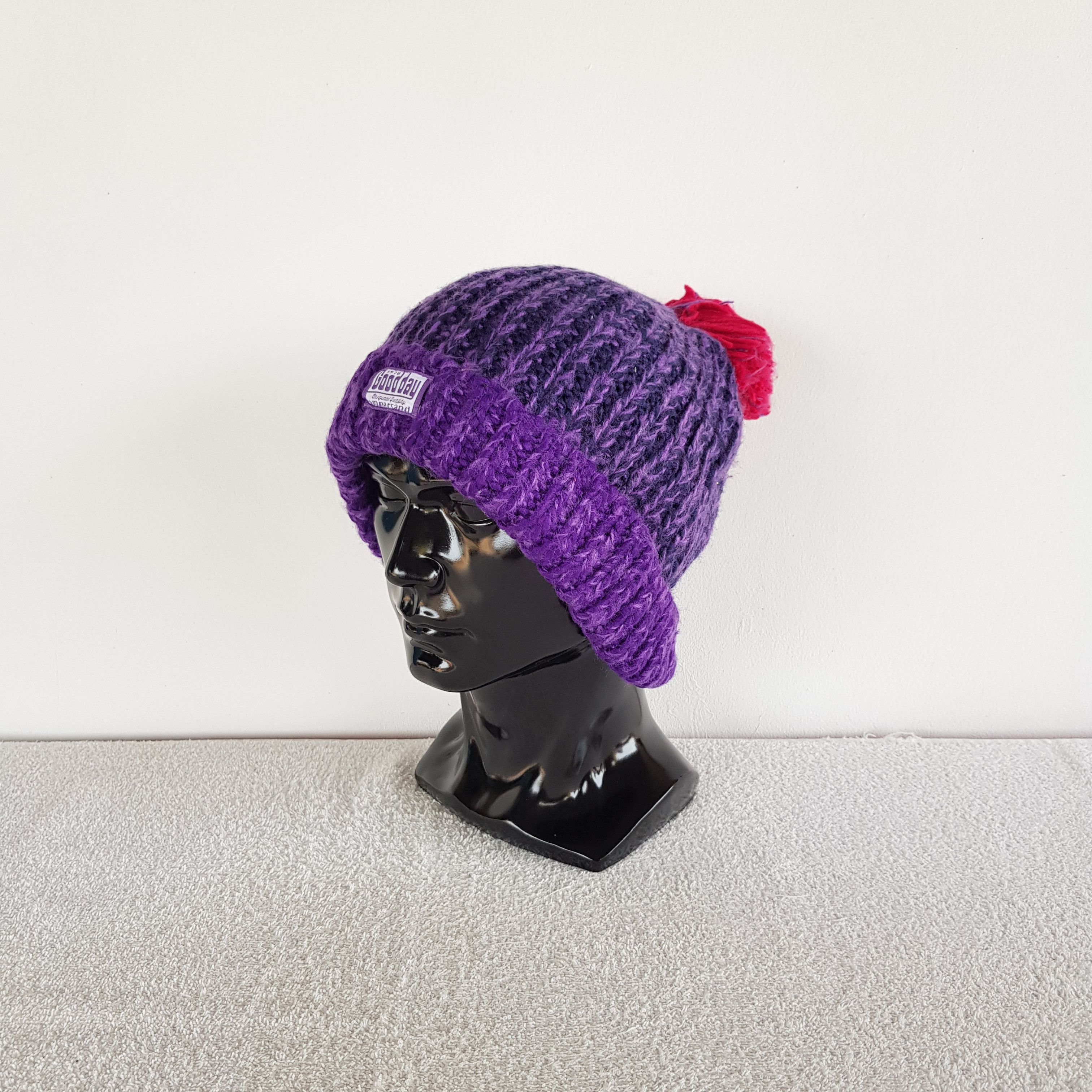 Japanese Brand Vintage Ampersand Beanie Y2K Pom Pom Knit Snow Caps Hats Size ONE SIZE - 1 Thumbnail