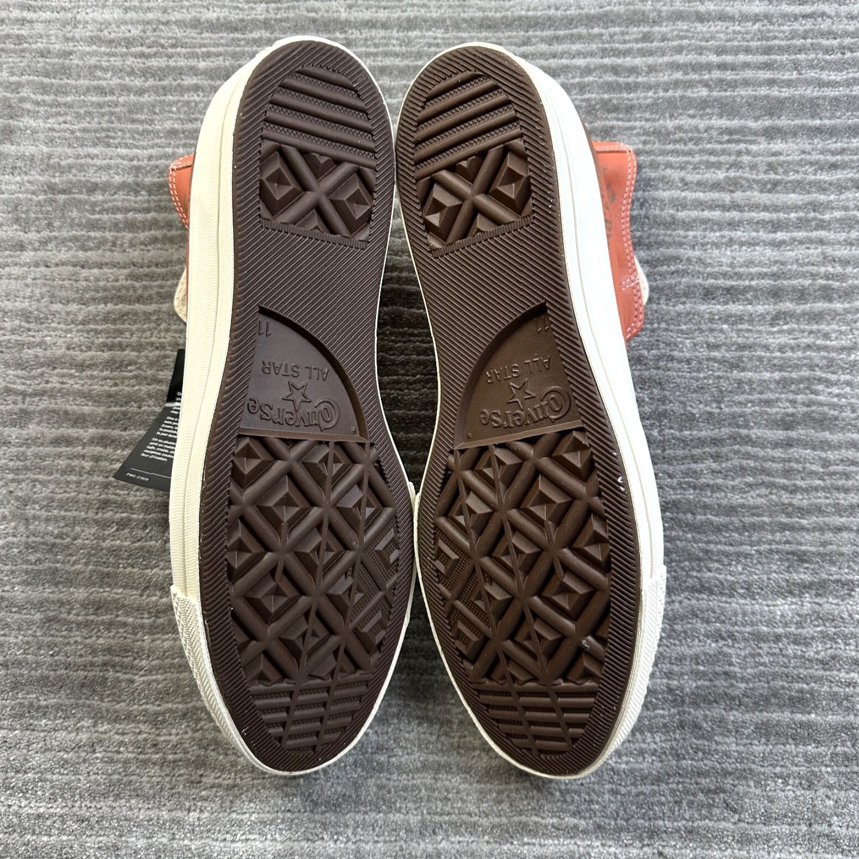 Converse Converse Chuck Taylor All Star 70 High Top Shoes Mens 11 Womens 13 Brown White Size L / US 10 / IT 46 - 7 Thumbnail