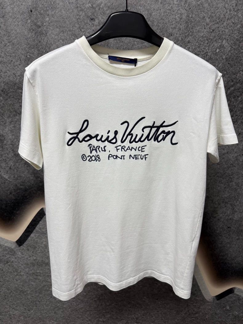 Louis Vuitton Louis Vuitton Letter T-shirt Size US XS / EU 42 / 0 - 1 Thumbnail