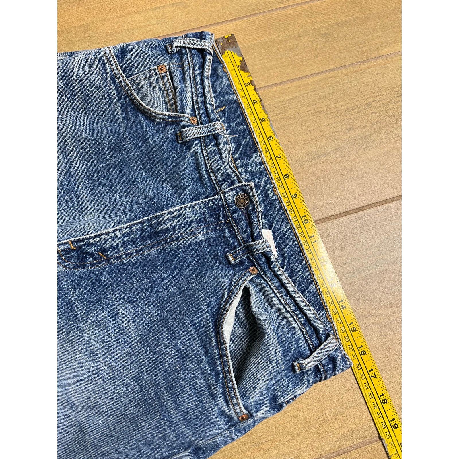 Levi's Vintage Levi’s 505 90s Jeans 32x30 Orange Tab Made Mexico Size US 34 / EU 50 - 12 Thumbnail