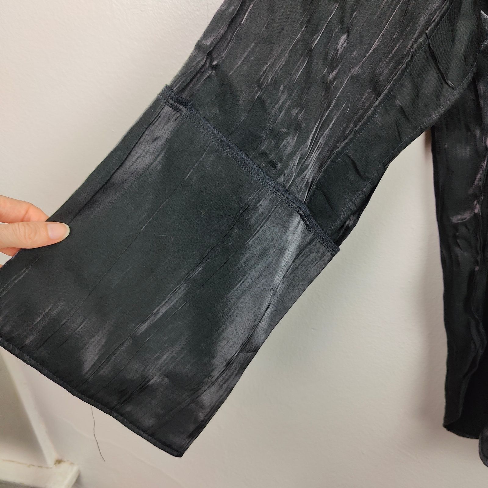 Other Local European Satin Oversized Top Womens Small Black Size S / US 4 / IT 40 - 2 Thumbnail