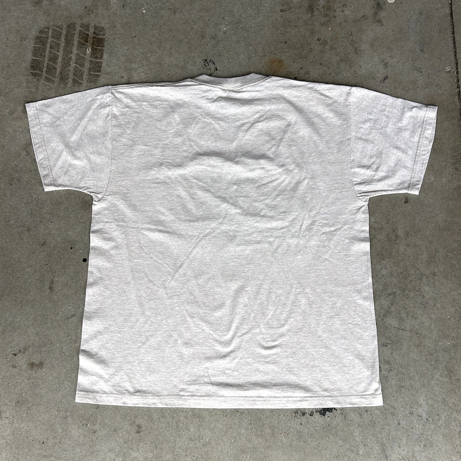 Vintage Y2K Canadian Fishing T-Shirt XL Size US XL / EU 56 / 4 - 5 Thumbnail