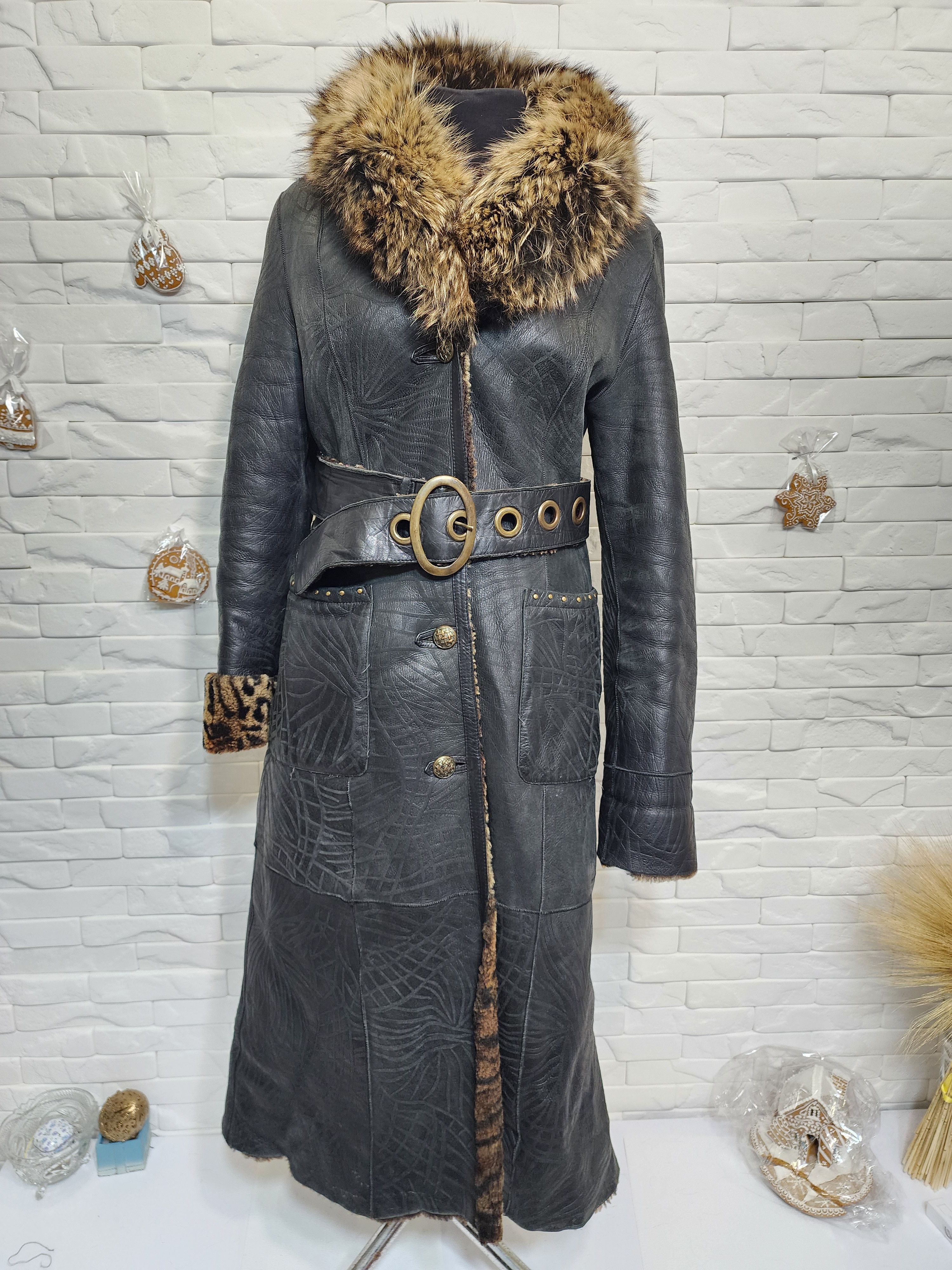 Furla Reversible Brown Sheepskin Coat: Genuine Fur, Button Closure Size M / US 6-8 / IT 42-44 - 6 Thumbnail