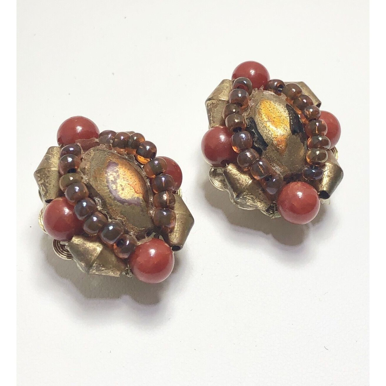 Vintage Signed HOBE Vintage Art Glass Bead Beaded Cluster Clip On Ea Size ONE SIZE - 2 Thumbnail