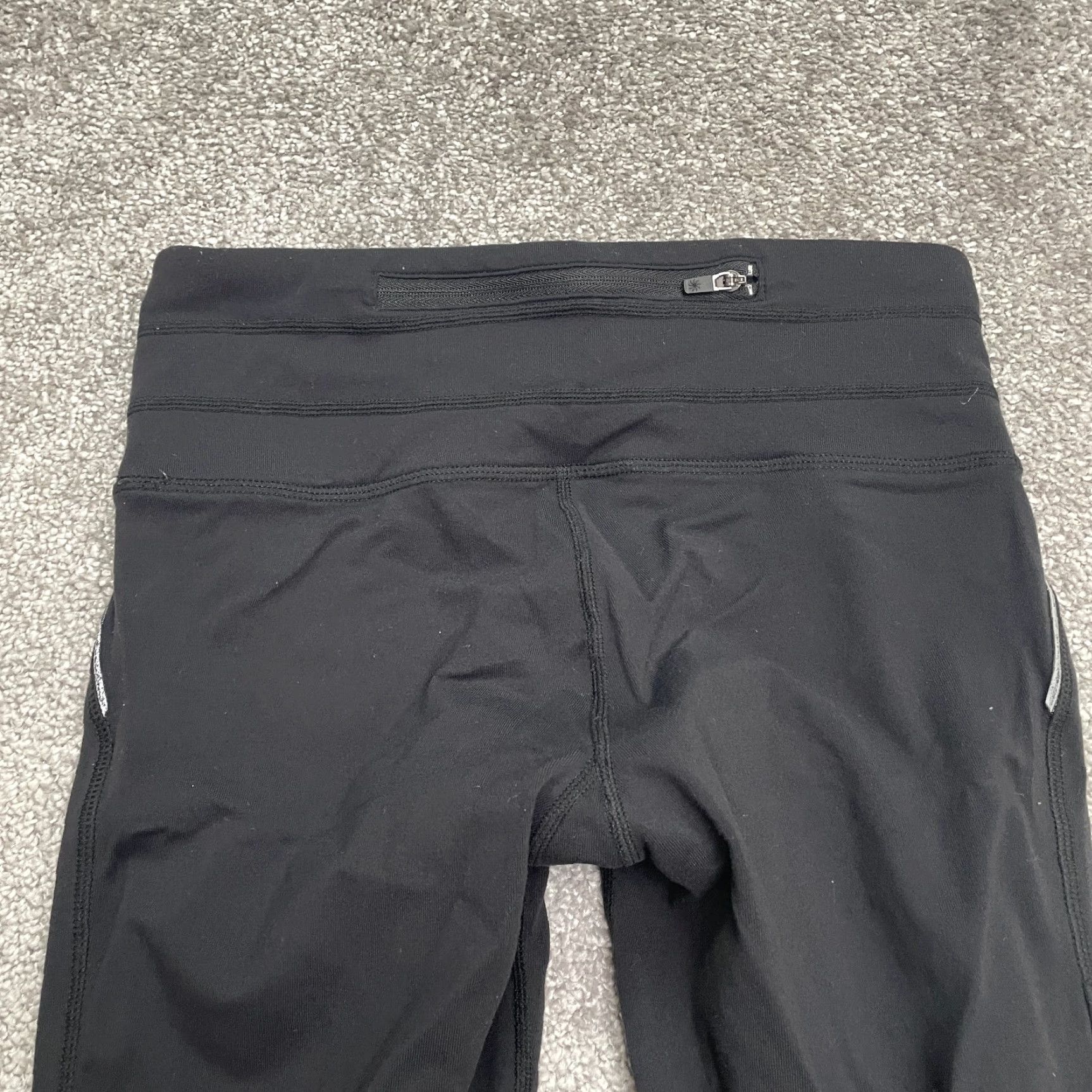 Athleta Athleta Relay Tight Compression Leggings Women XXS Black Active Zip Pocket 24x26 Regular Stretch Lightweight Athletic Size 24" / US 00 / IT 34 - 4 Thumbnail