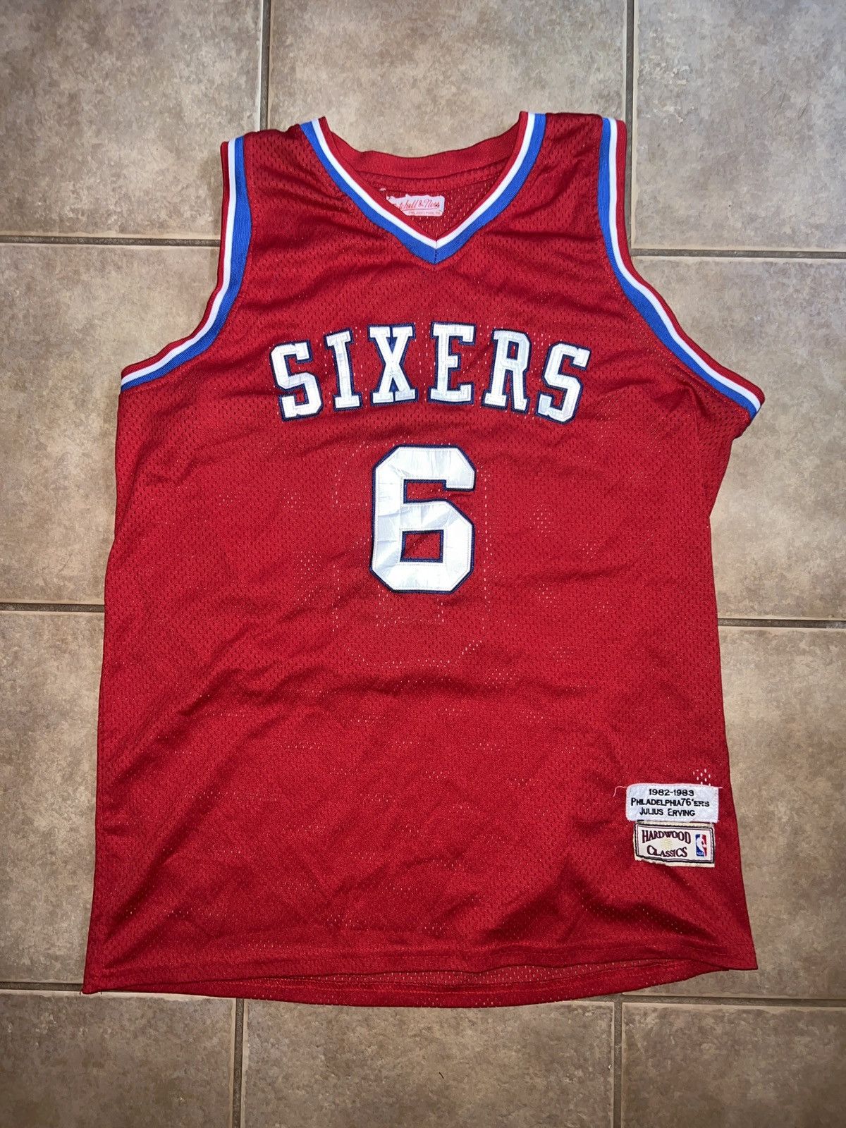 Mitchell & Ness × NBA Retro Julius Erving Jersey Size US M / EU 48-50 / 2 - 1 Thumbnail
