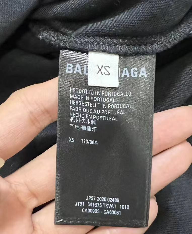 Balenciaga Balenciaga Dissolve smiley face short sleeved2410-Nextarrow Size US XS / EU 42 / 0 - 4 Thumbnail