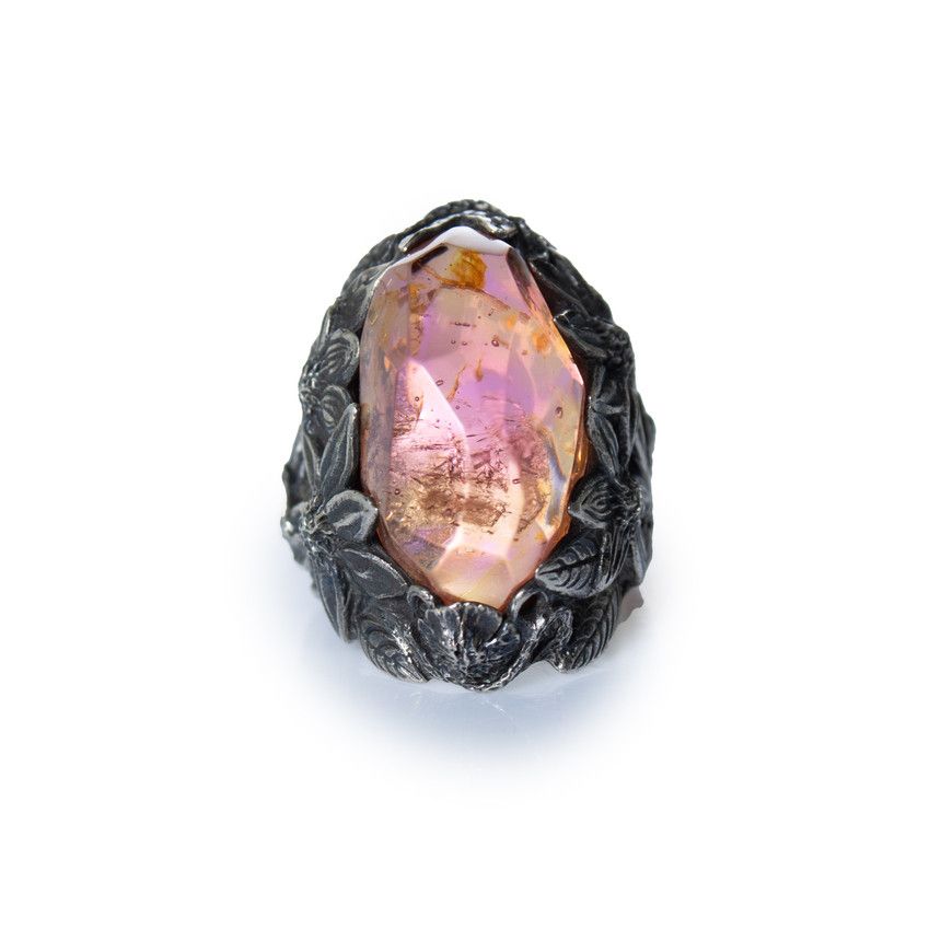 Lyly Erlandsson The winter shell plate ring