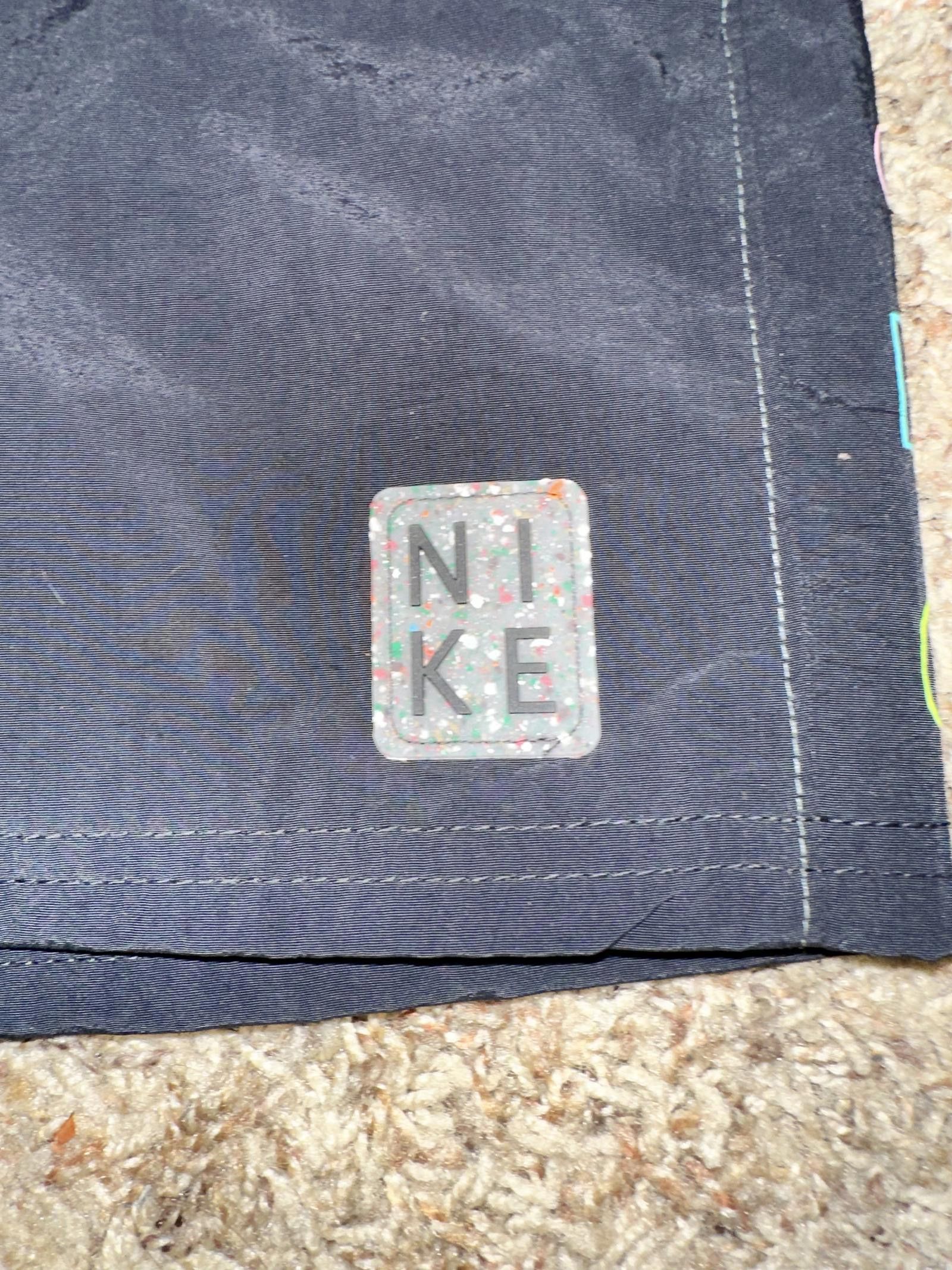 Nike Nike JDI Stack Icon Logo 7" Volley Swim Shorts Size US 32 / EU 48 - 2 Thumbnail