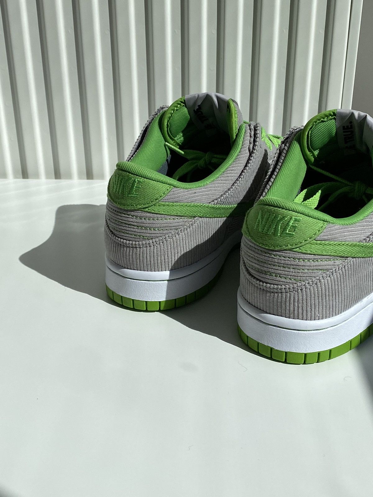 Nike !DS 2011 Nike Dunk Low Corduroy ID 1/1 Size US 7.5 / EU 40-41 - 10 Thumbnail