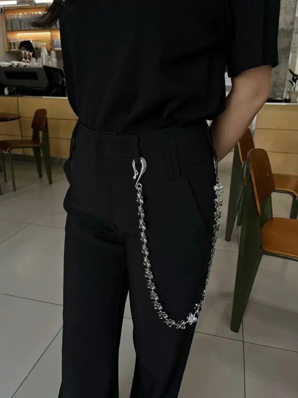 Jewelry Silver Floral Chain Accessory for Pants, Stylish Charm Size ONE SIZE - 2 Thumbnail