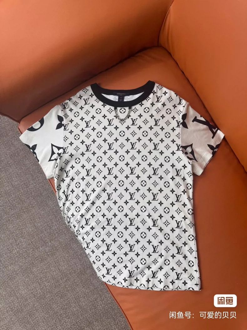 Louis Vuitton Louis Vuitton short sleeves Size US M / EU 48-50 / 2 - 1 Thumbnail