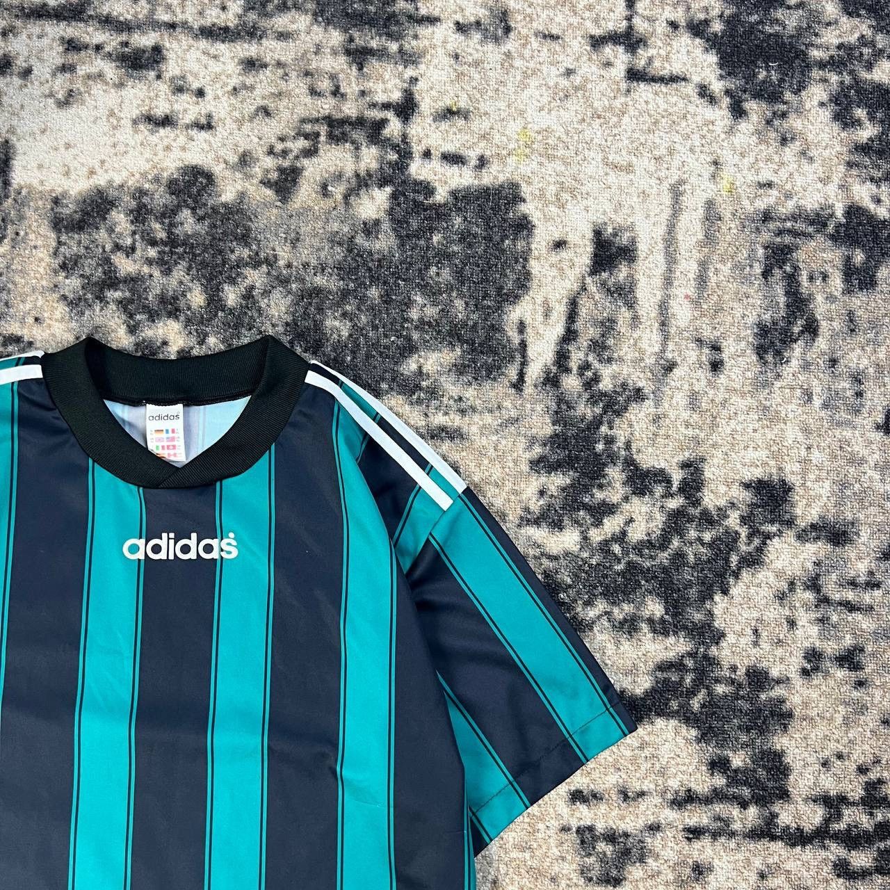 Adidas Adidas Vintage Y2K Center Logo Striped Jersey T-Shirt Size US XL / EU 56 / 4 - 2 Thumbnail