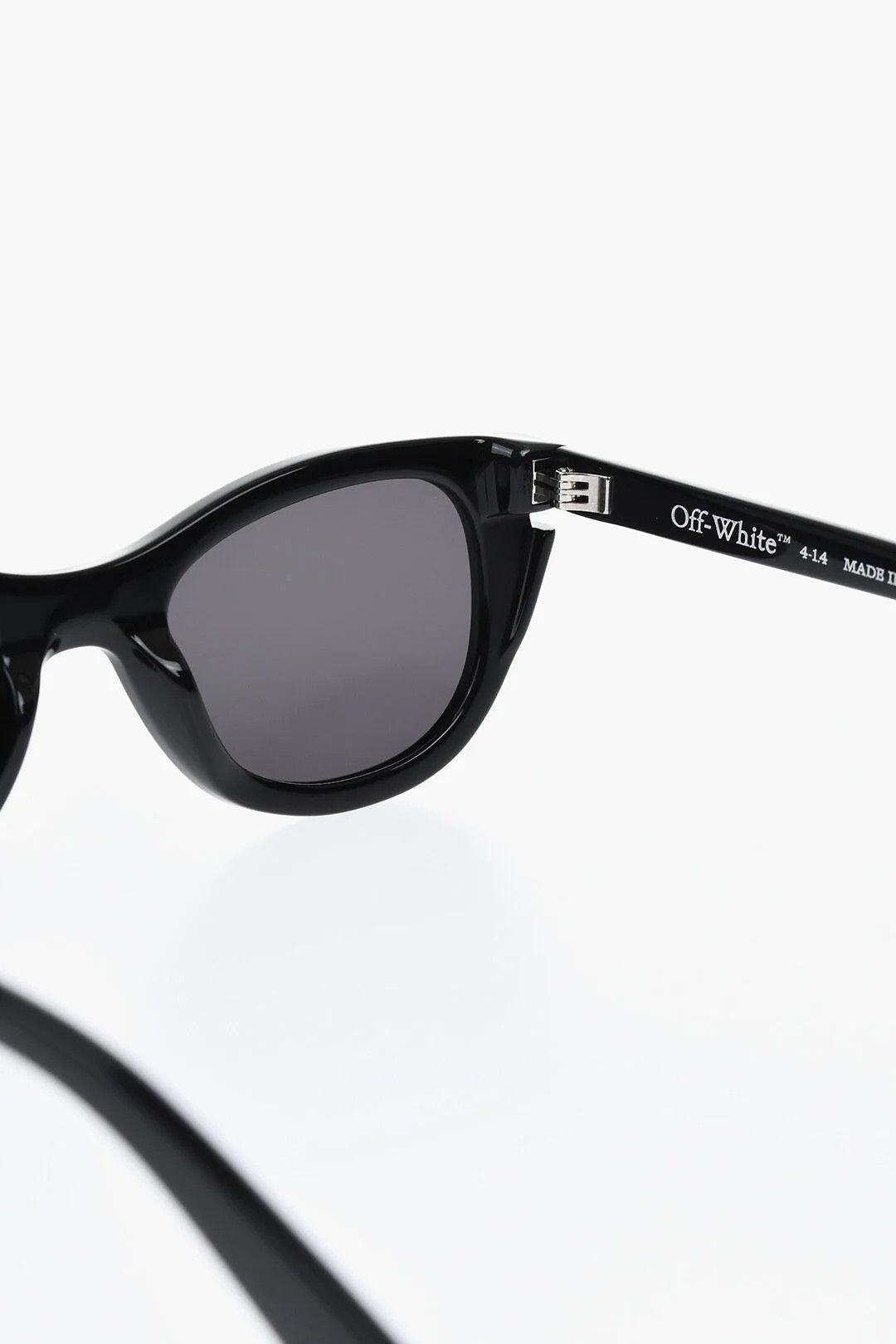Off-White og1mm0426 Size: OS / Sunglasses in Black Size ONE SIZE - 3 Thumbnail