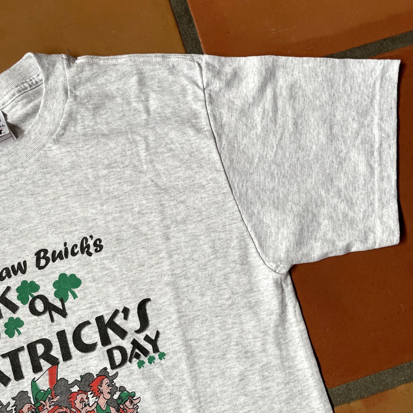 Fruit Of The Loom VINTAGE Fruit Of The Loom Men’s Medium Gray T Shirt St. Patrick’s Day 5k 2003 Size US M / EU 48-50 / 2 - 5 Thumbnail