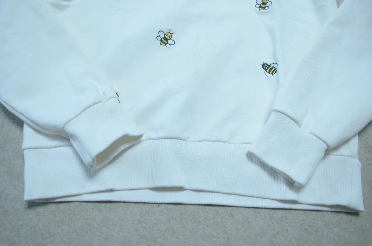 Dior Dior × Kaws Bee Embroidered White Sweatshirt M Size US M / EU 48-50 / 2 - 4 Thumbnail