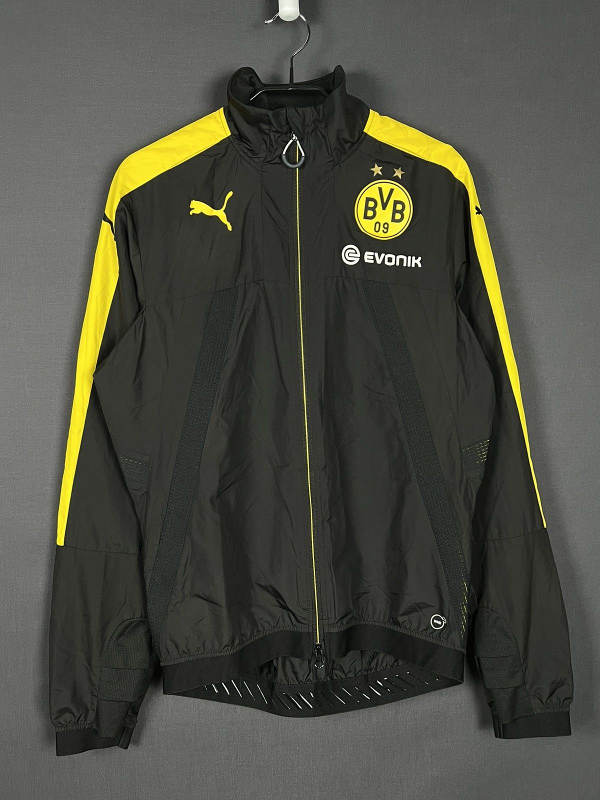 Puma × Vintage Men's soccer jacket Puma BVB 09 Borussia Dortmund size M Size US M / EU 48-50 / 2 - 3 Thumbnail
