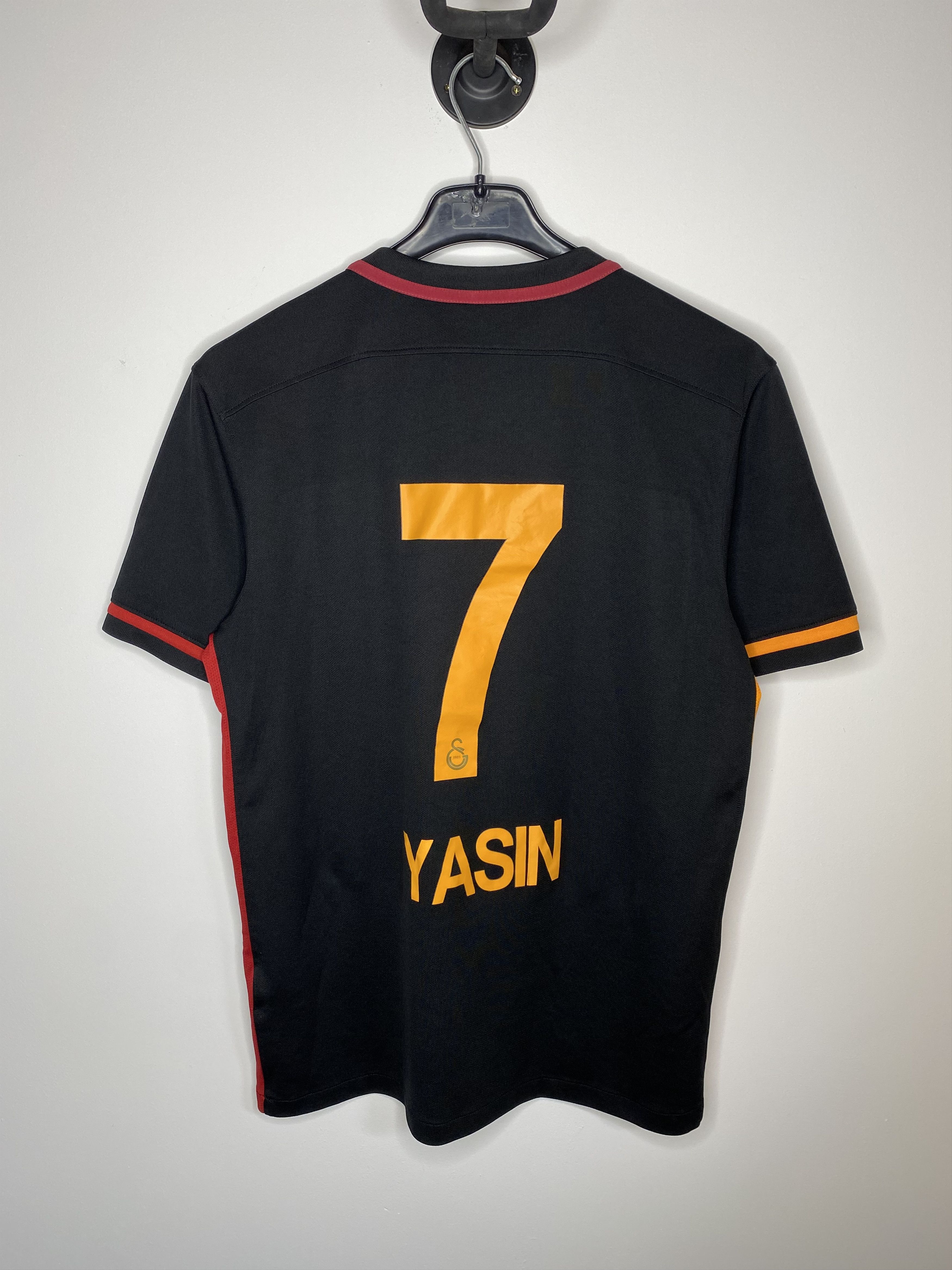 Nike YASIN #7 GALATASARAY 2015 AWAY FOOTBALL SHIRT SOCCER JERSEY Size US M / EU 48-50 / 2 - 2 Thumbnail