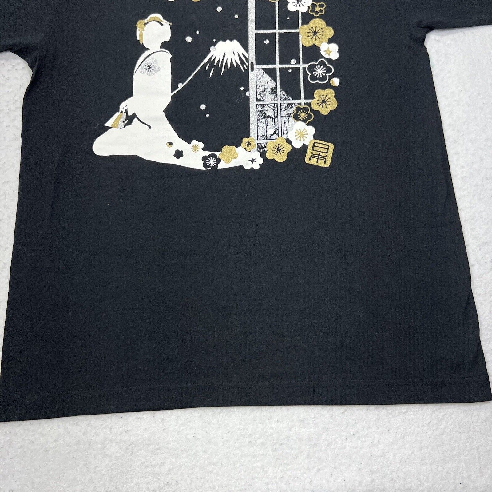 Other Trysail Japan Mt. Fuji Sparkle Short Sleeve Graphic Tee Size US M / EU 48-50 / 2 - 7 Thumbnail