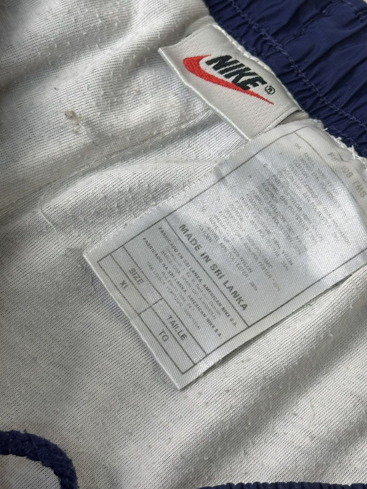 Nike Vintage Nike Nylon Pants Track 90s y2k Swoosh Size US 36 / EU 52 - 8 Thumbnail