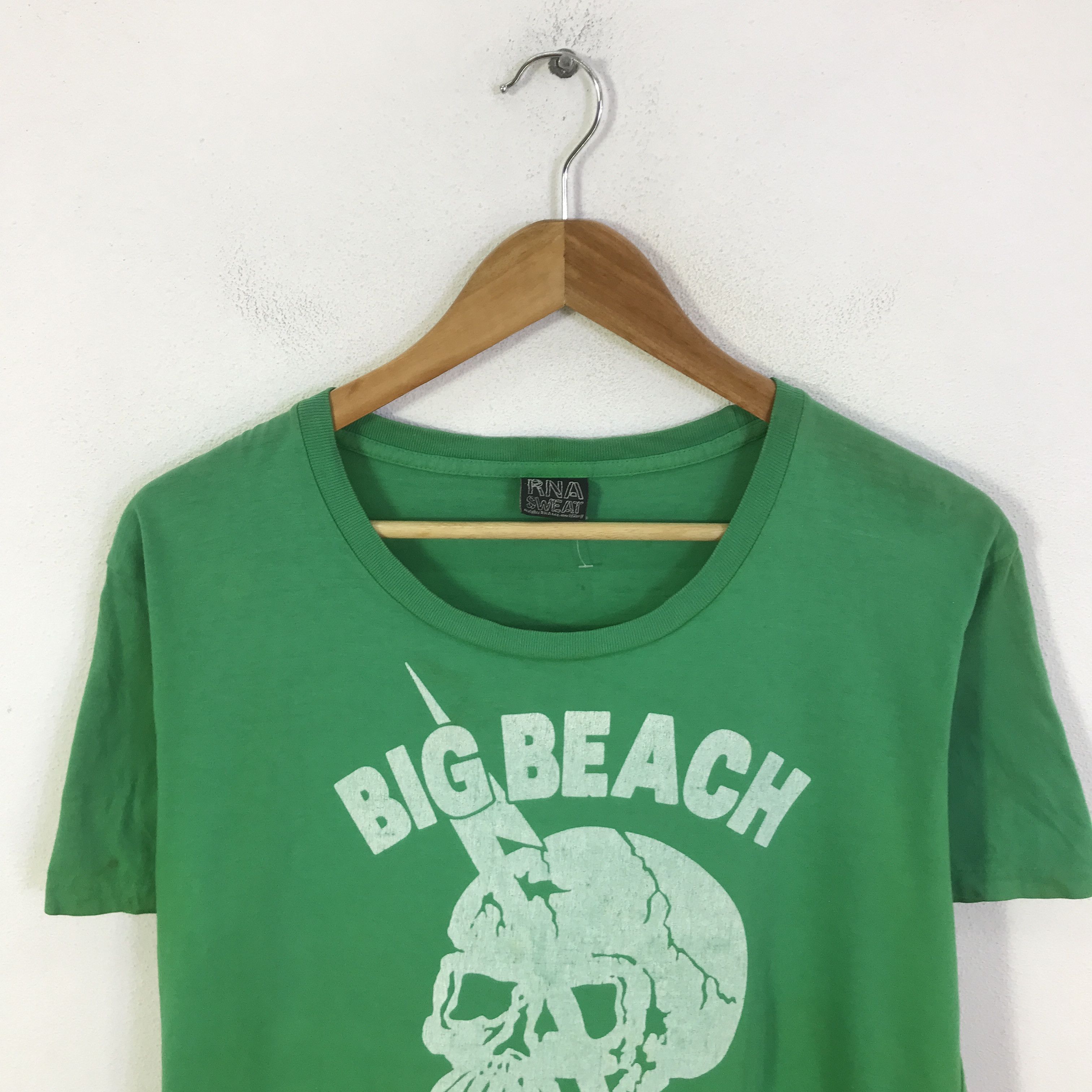 Japanese Brand Rna x big beach t-shirt K117B8 Size US M / EU 48-50 / 2 - 3 Thumbnail