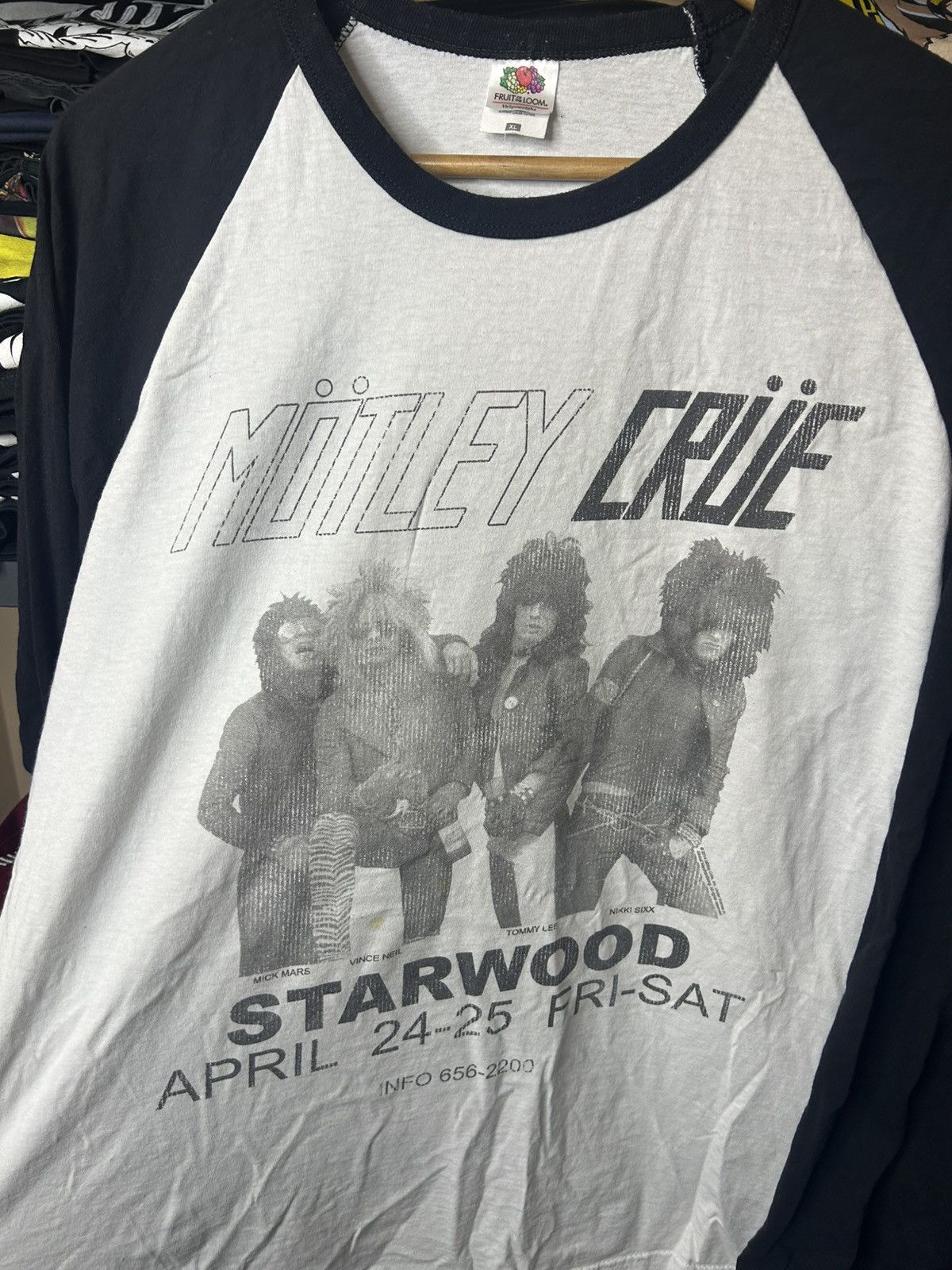 Band Tees Mötley Crüe Starwood April 24–25 Raglan Tour Tee Size US XL / EU 56 / 4 - 2 Thumbnail