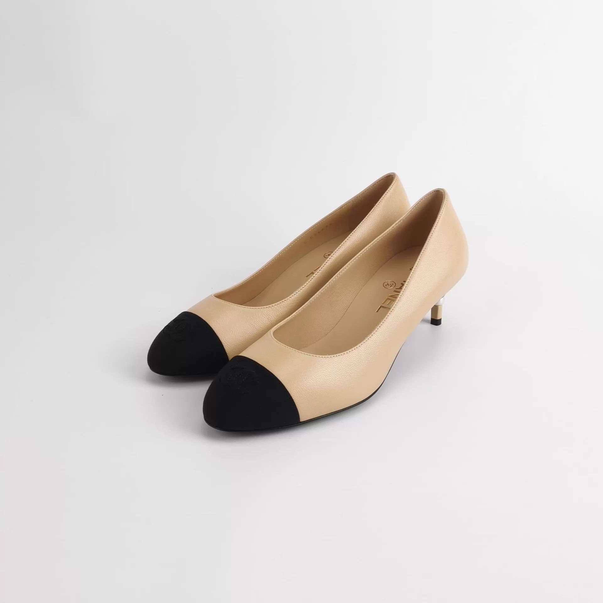 Chanel Chanel Heels Size 38 Size US 7.5 / IT 37.5 - 1 Thumbnail
