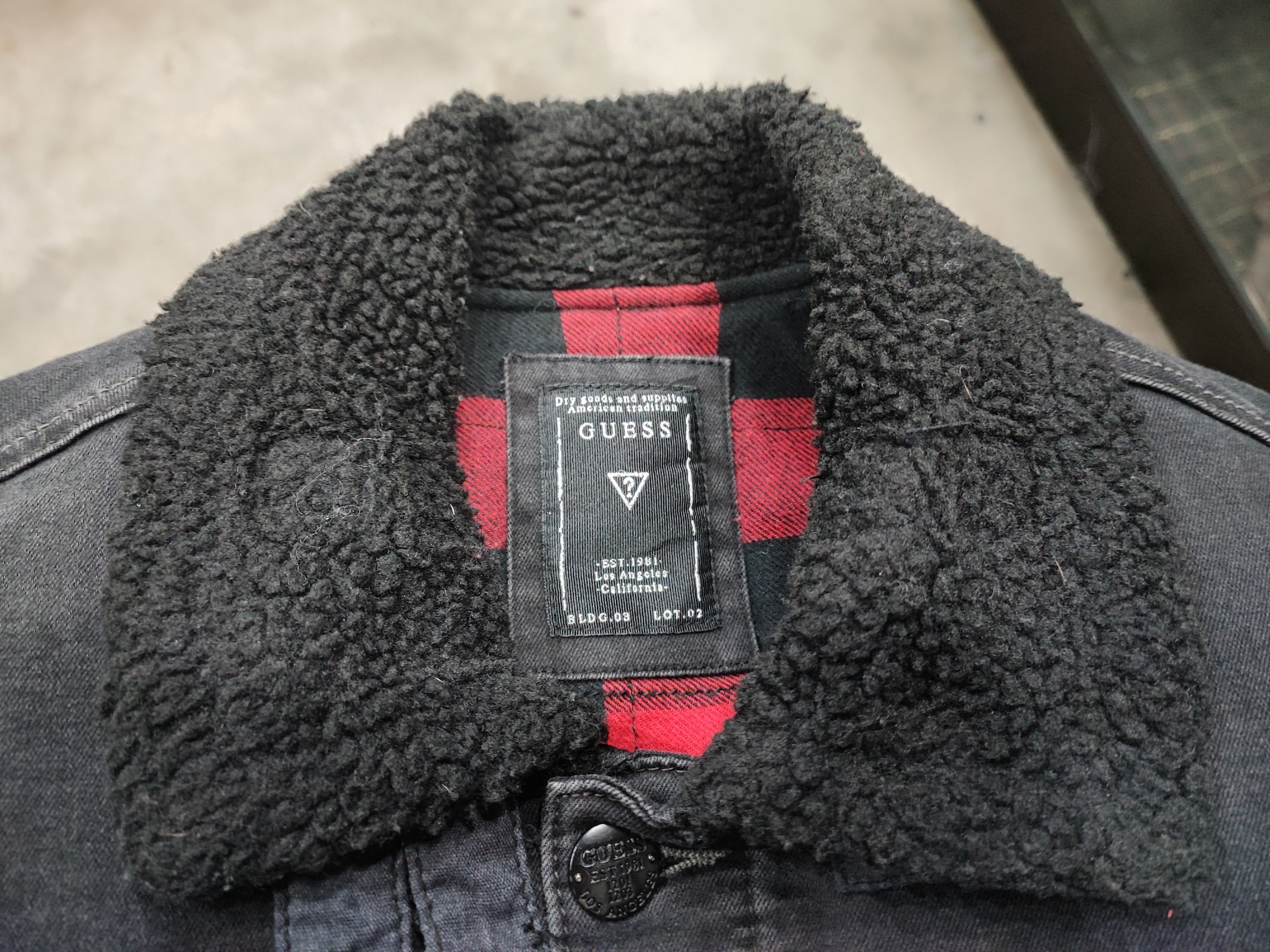 Guess Guess Faded Black Denim Trucker Jacket Size US L / EU 52-54 / 3 - 8 Thumbnail