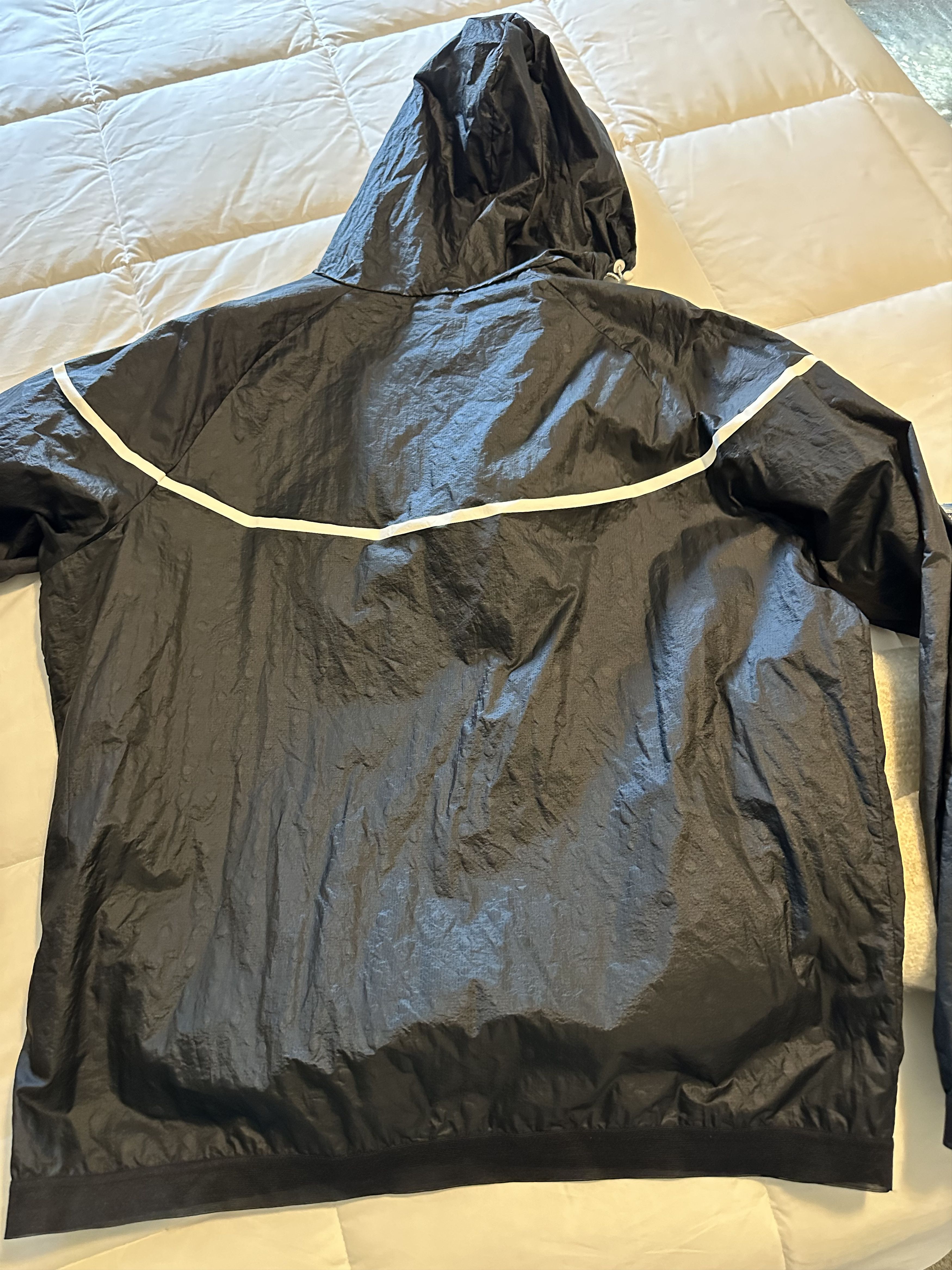 Nike Nike Men’s Tech Hyperfuse Windrunner Jacket Size US XL / EU 56 / 4 - 2 Thumbnail
