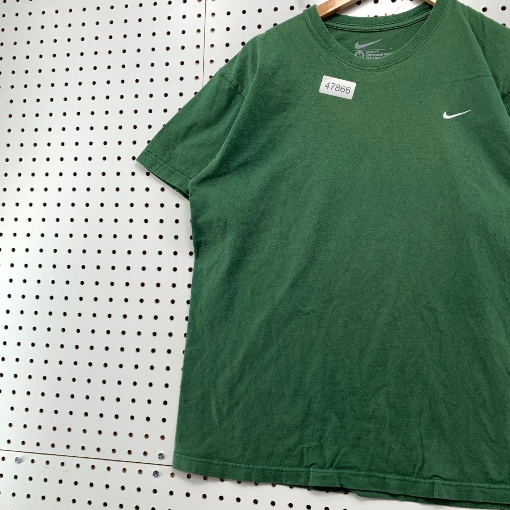 Nike Nike Essential T Shirt Mens M Green Short Sleeve Crew Neck Cotton Loose Fit Shirt Size US M / EU 48-50 / 2 - 5 Thumbnail