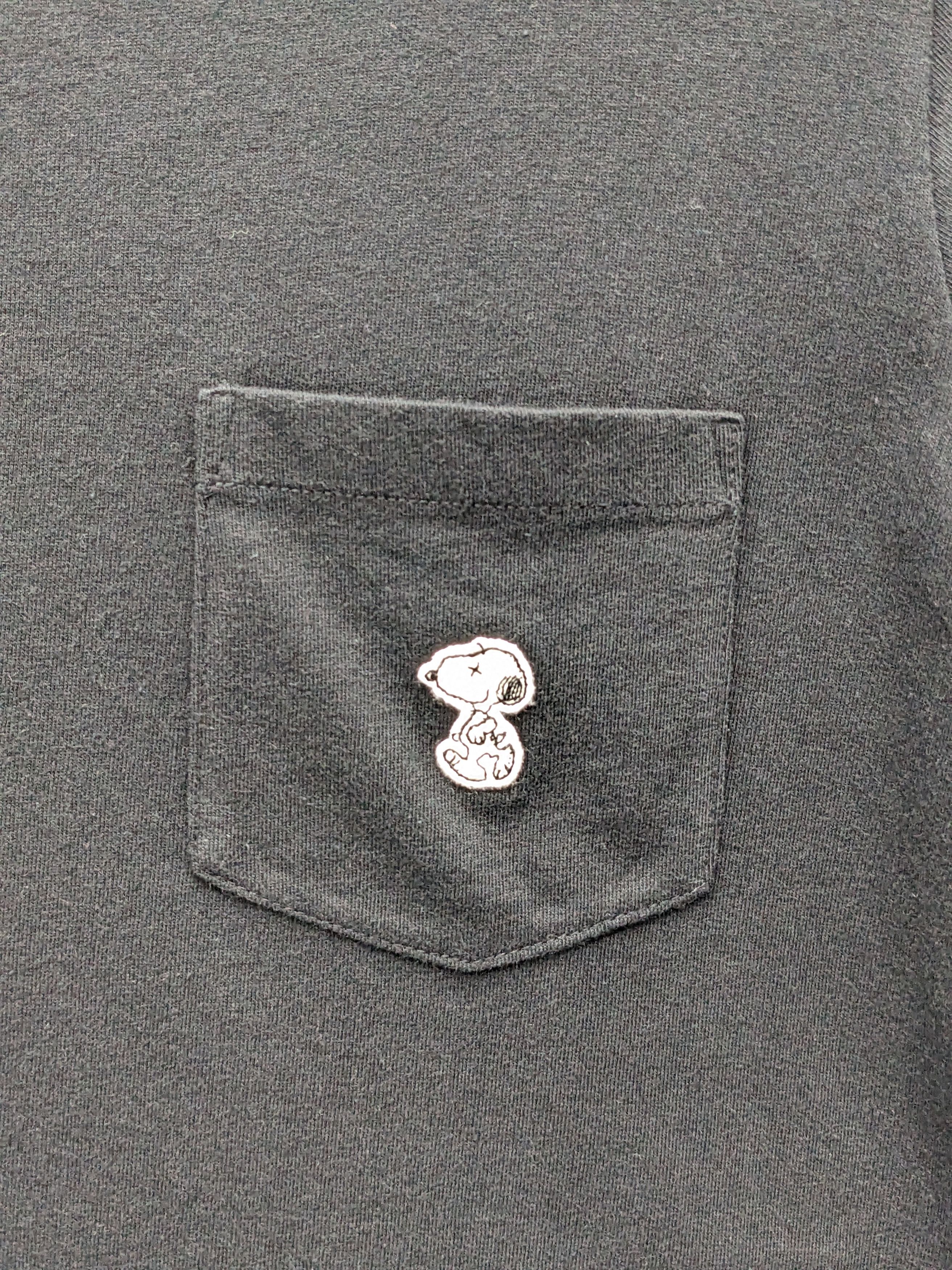 Kaws × Peanuts KAWS X PEANUTS X JAPANESE BRAND UNIQLO TSHIRT Size US XL / EU 56 / 4 - 3 Thumbnail