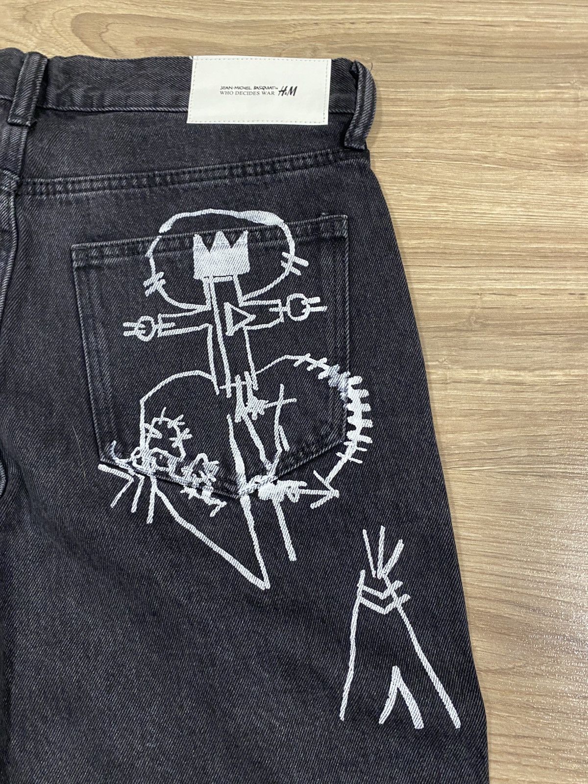 H&M × Jean-Michel Basquiat × Who Decides War Who Decides War H&M Ev Bravado Basquiat Relaxed Jeans W31L32 Size US 31 - 9 Thumbnail