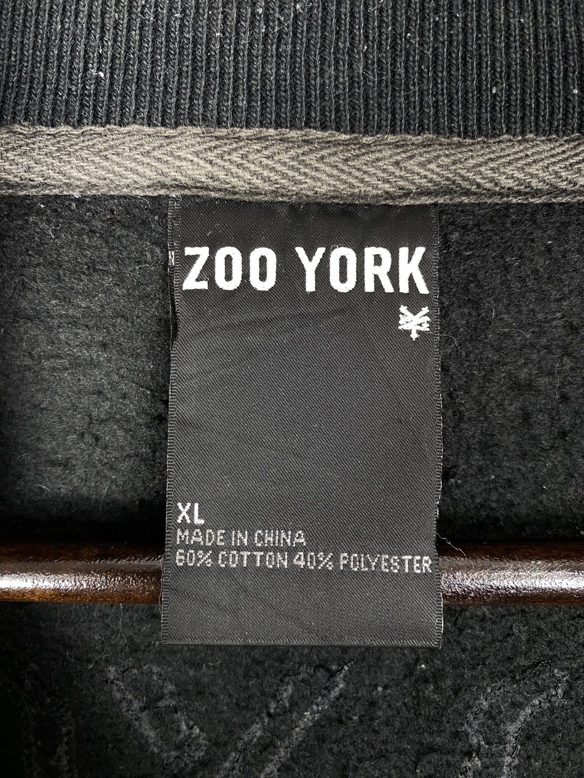 Vintage Vintage Zoo York Zip Up Sweatshirts Size US XL / EU 56 / 4 - 12 Thumbnail
