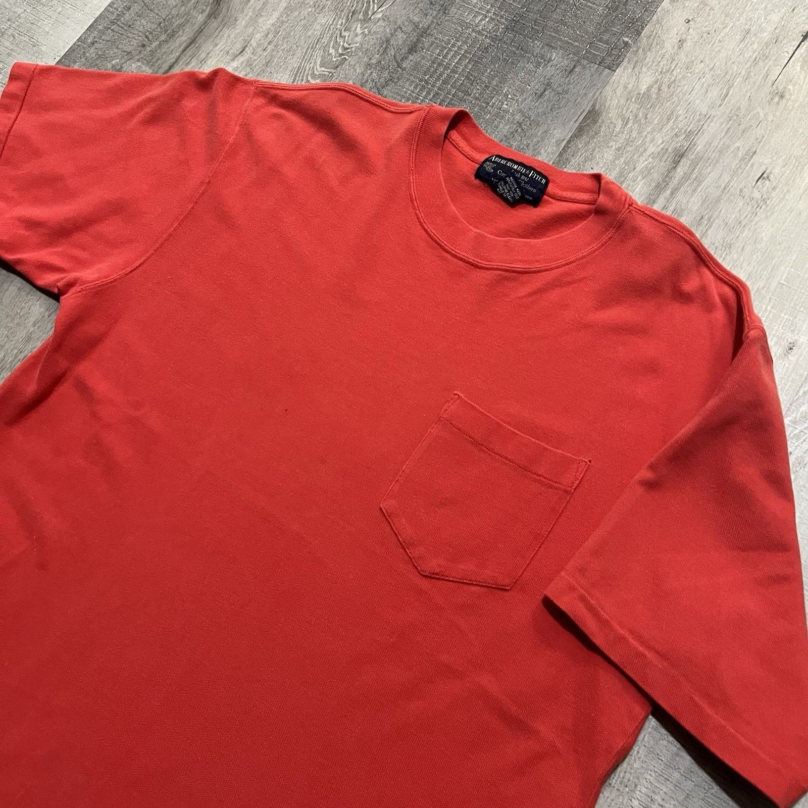 Abercrombie & Fitch VTG Abercrombie & Fitch Coral Red Cotton Pocket T Shirt M Size US M / EU 48-50 / 2 - 3 Thumbnail
