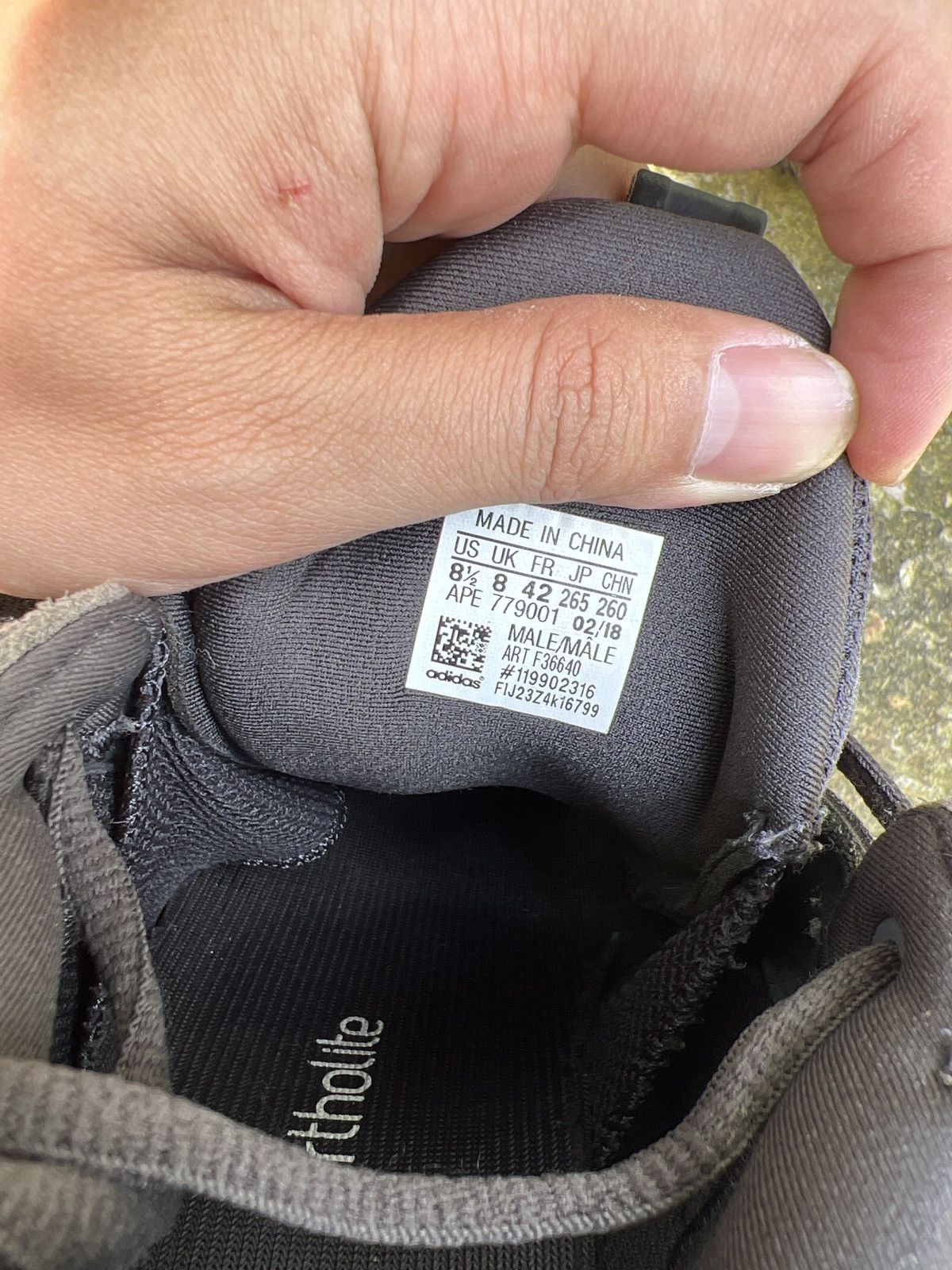 Yeezy Adidas Yeezy 500 Utility Black F36640 Size US 8.5 / EU 41-42 - 7 Thumbnail