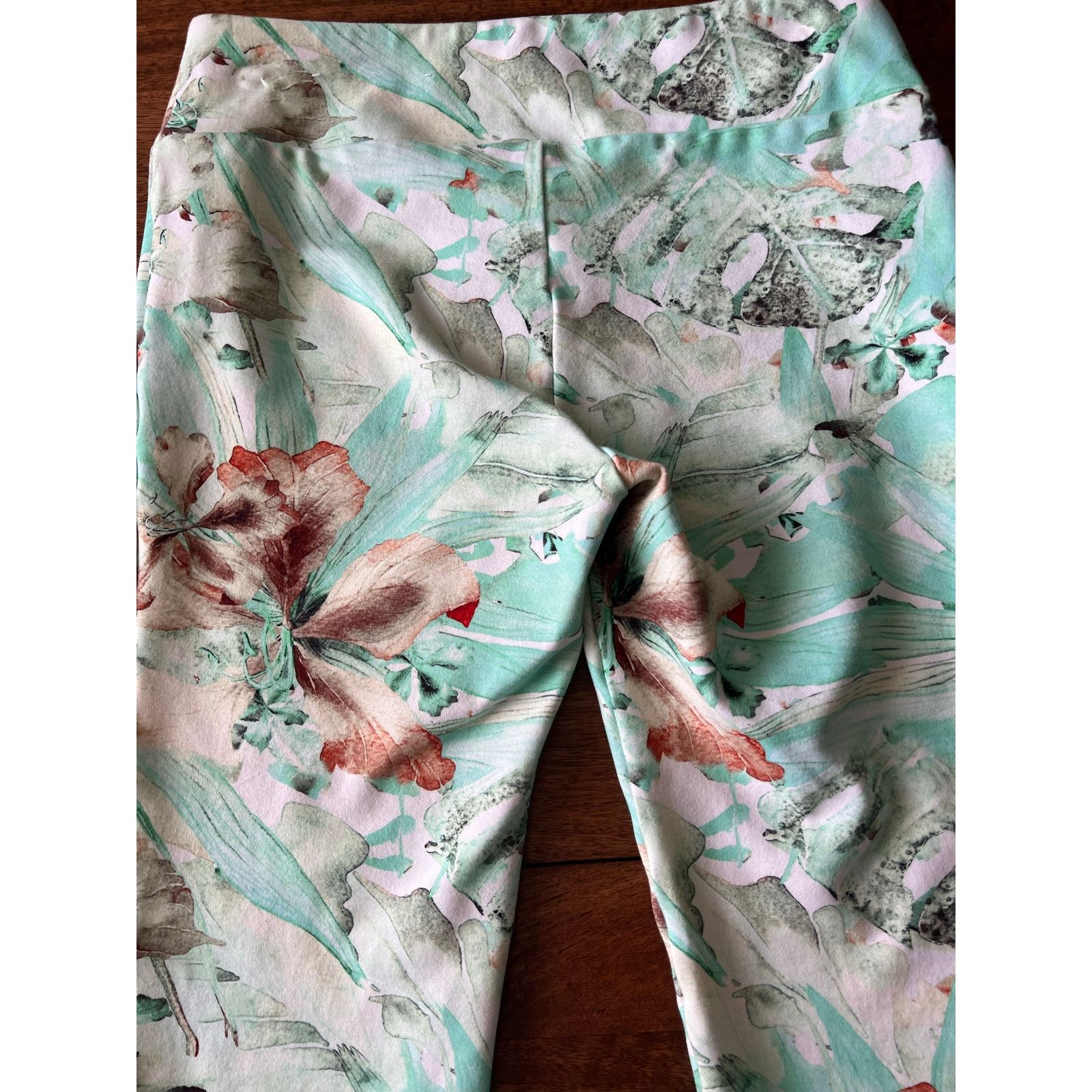 Soft Surroundings Soft Surroundings Floral Print Leggings Petite Small Size 28" / US 6 / IT 42 - 5 Thumbnail