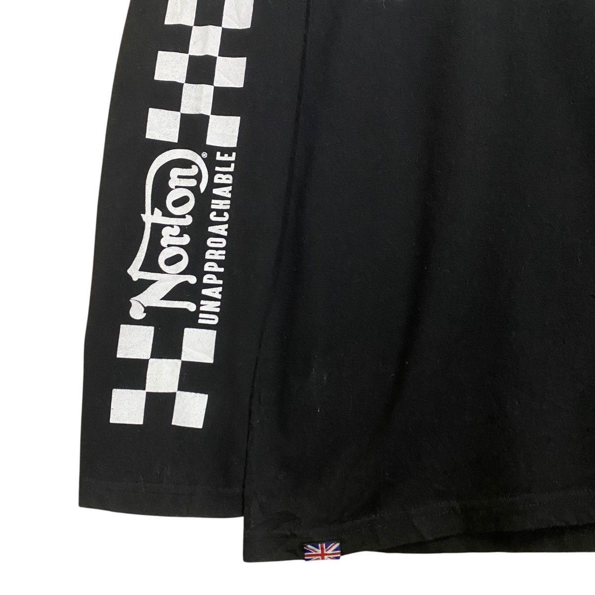Norton Norton England Unapproachable Longsleeve Tee Size US S / EU 44-46 / 1 - 6 Thumbnail