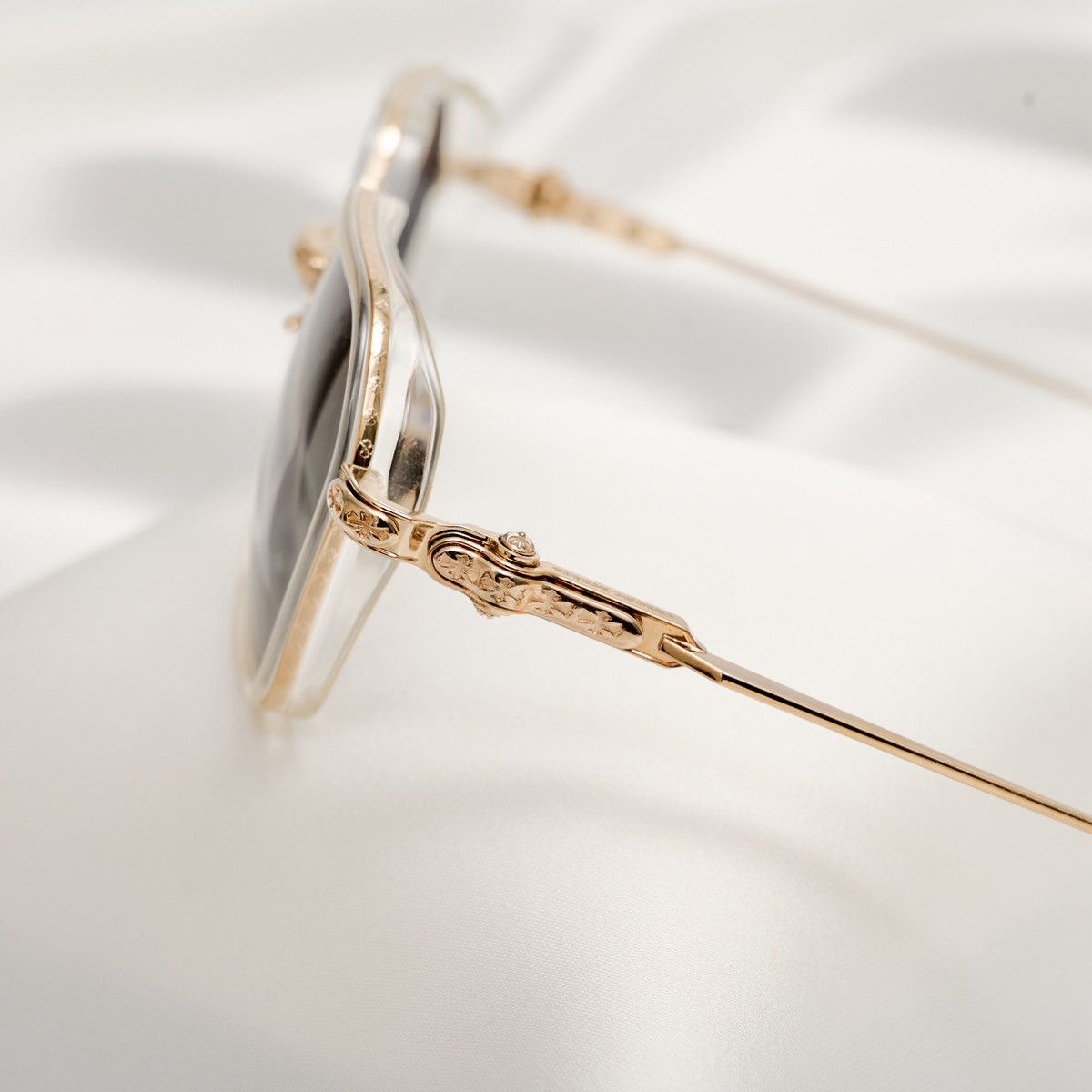 Chrome Hearts CHROME HEARTS DANGER ZONE CRYSTAL / GOLD PLATED SUNGLASSES Size ONE SIZE - 3 Thumbnail