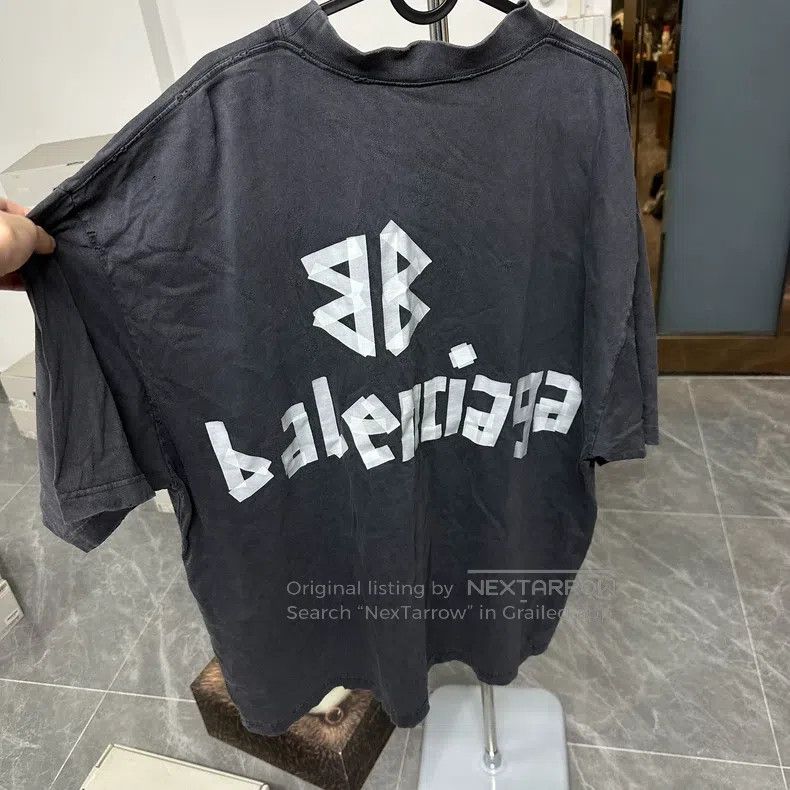 Balenciaga Balenciaga Black and White Tape T-Shirt Short Sleeve Size US XXL / EU 58 / 5 - 2 Thumbnail
