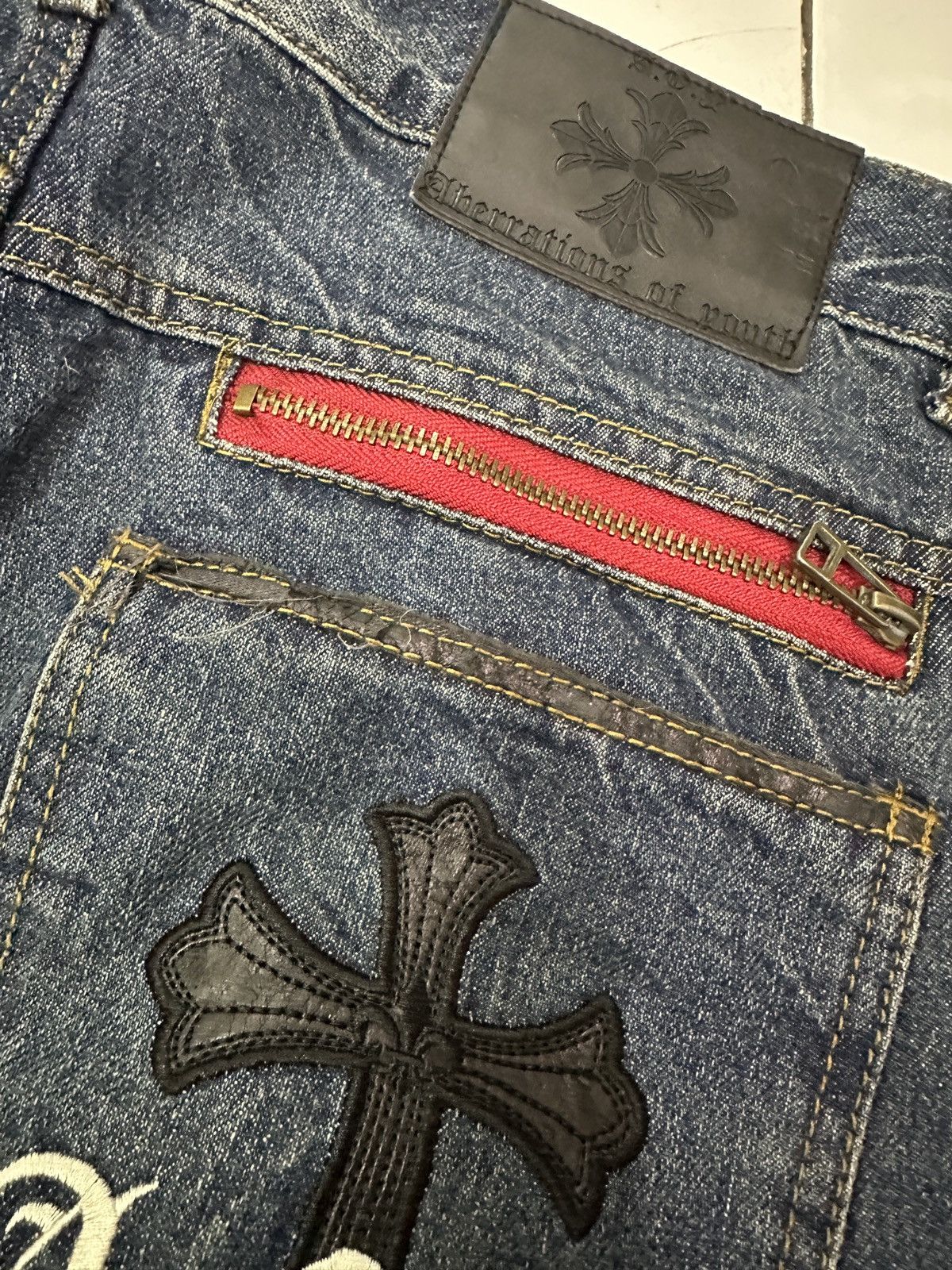 Beauty Beast × Japanese Brand A.O.Y ABERRATIONS OF YOUTH Big Cross Zipped Jeans Size US 34 / EU 50 - 12 Thumbnail