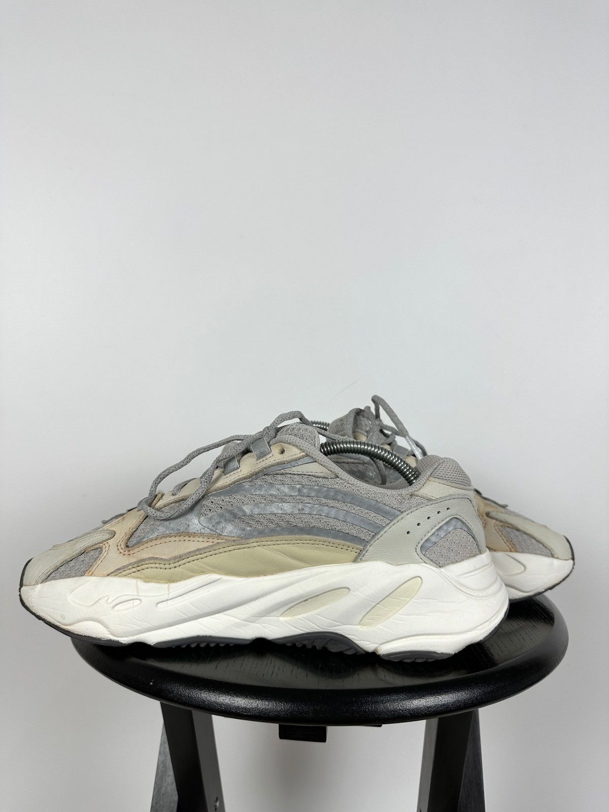 Adidas Adidas Yeezy Boost 700 V2 Cream Sneakers Size US 9.5 / EU 42-43 - 12 Thumbnail
